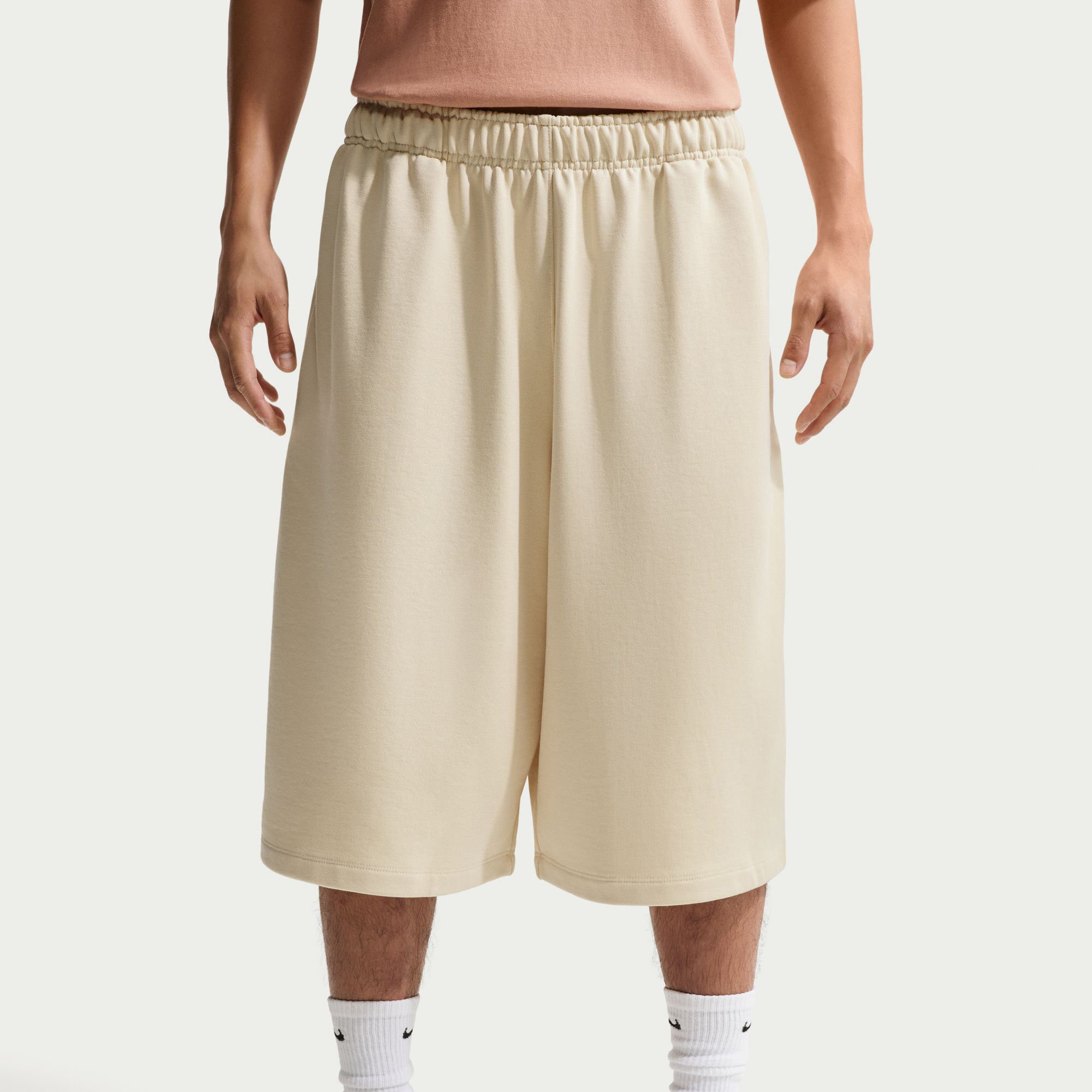 Nike Sportswear Club image number 2