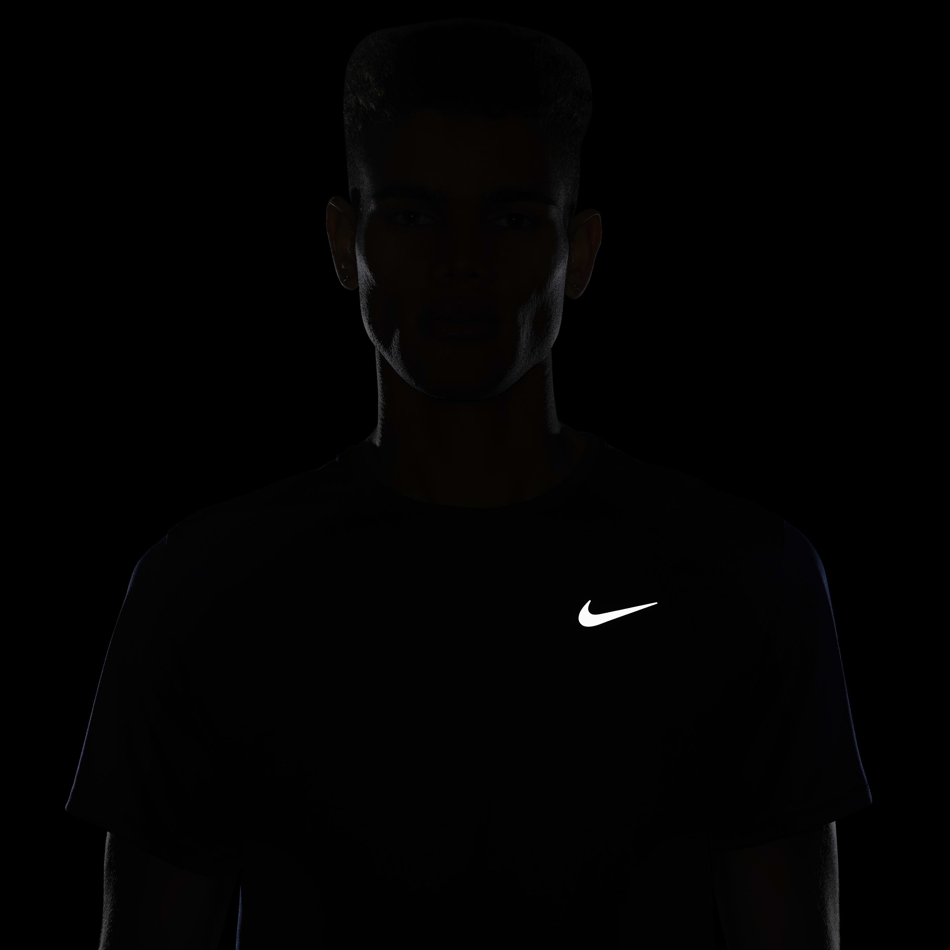 Nike Miler image number 4