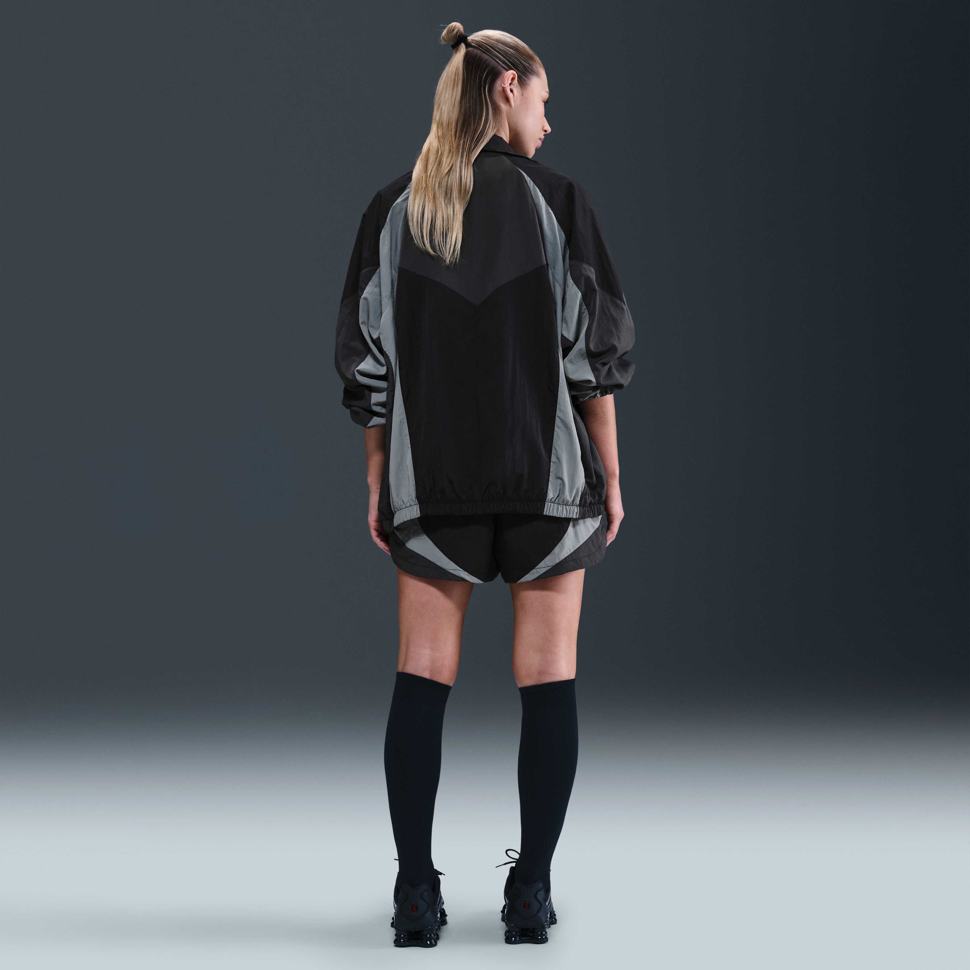 نايكي سبورتسوير image number 3