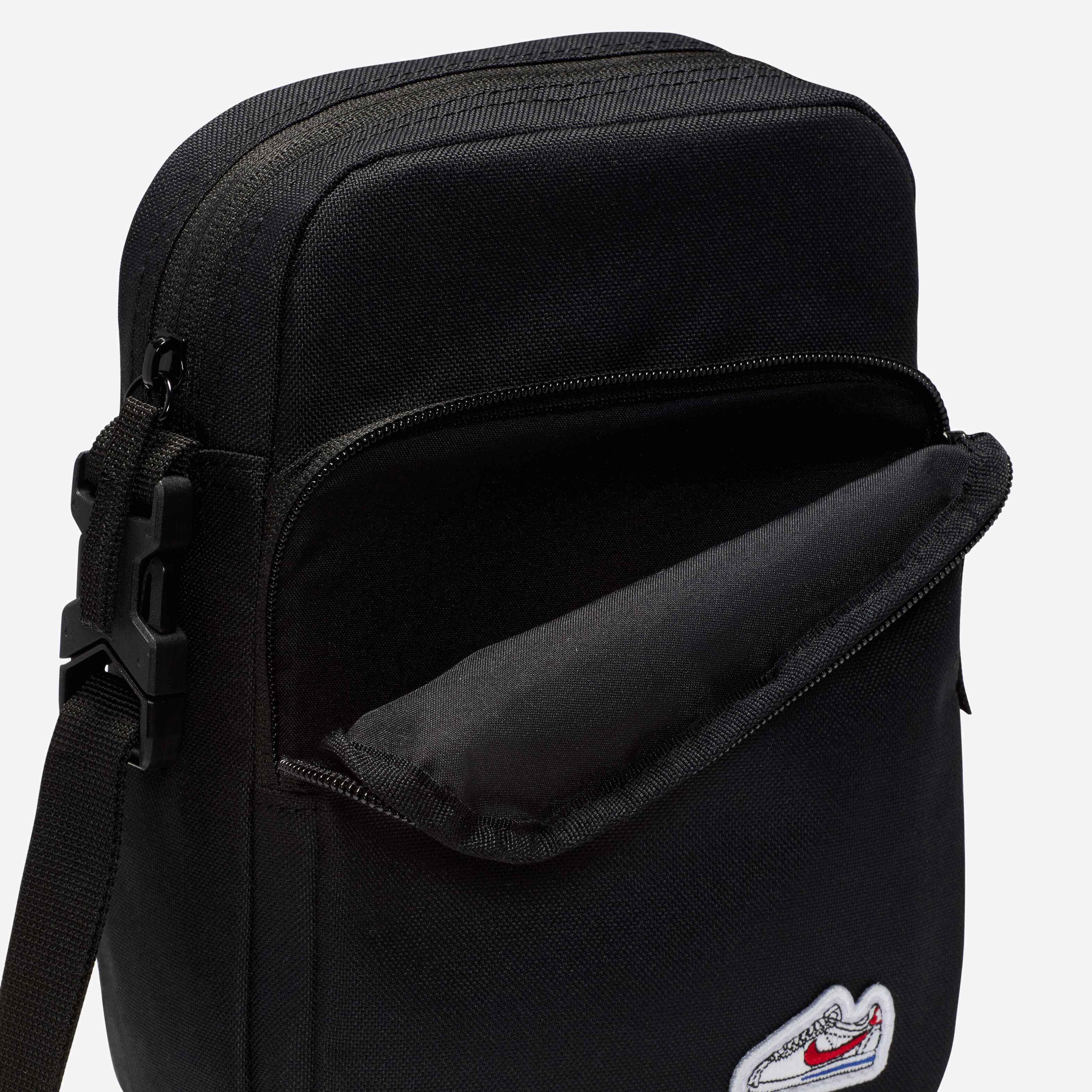 バッグ・カバンその他 [NIKE] Cortez Heritage Crossbody Bag *HM4415-100* Buy Nike Cortez Heritage Cross-Body Bag (4L) - White/White