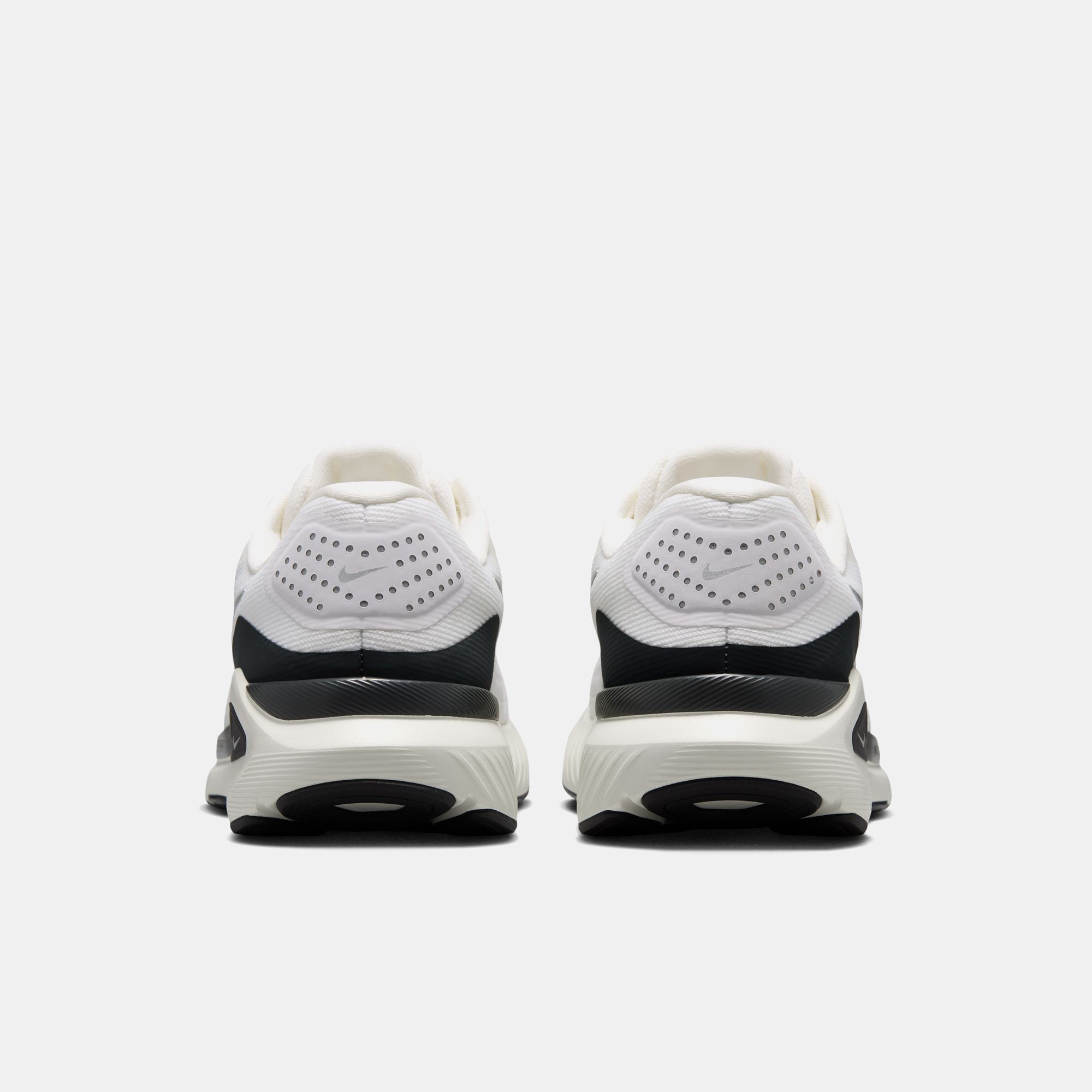 Nike Structure 26 image number 1