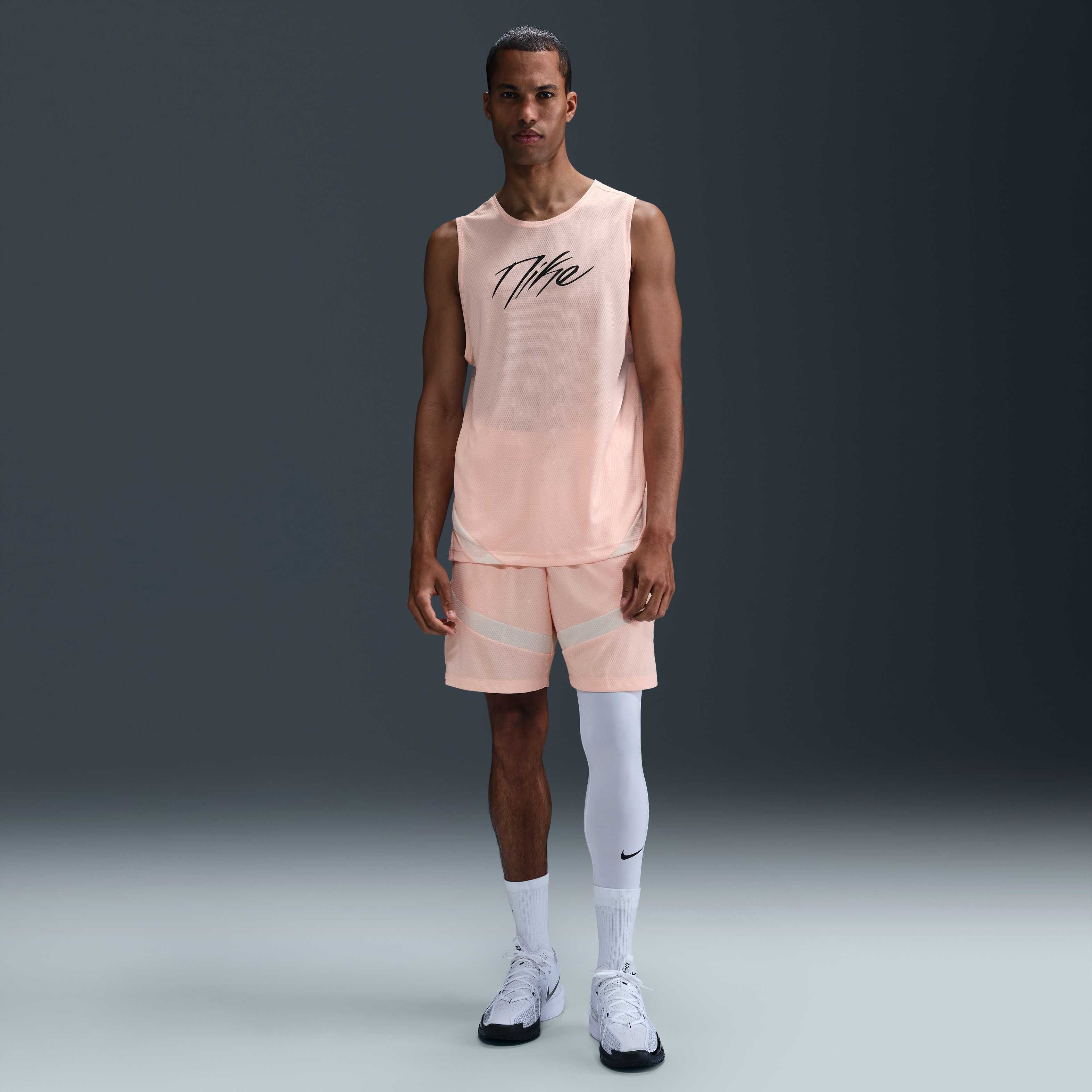 Nike Icon image number 3