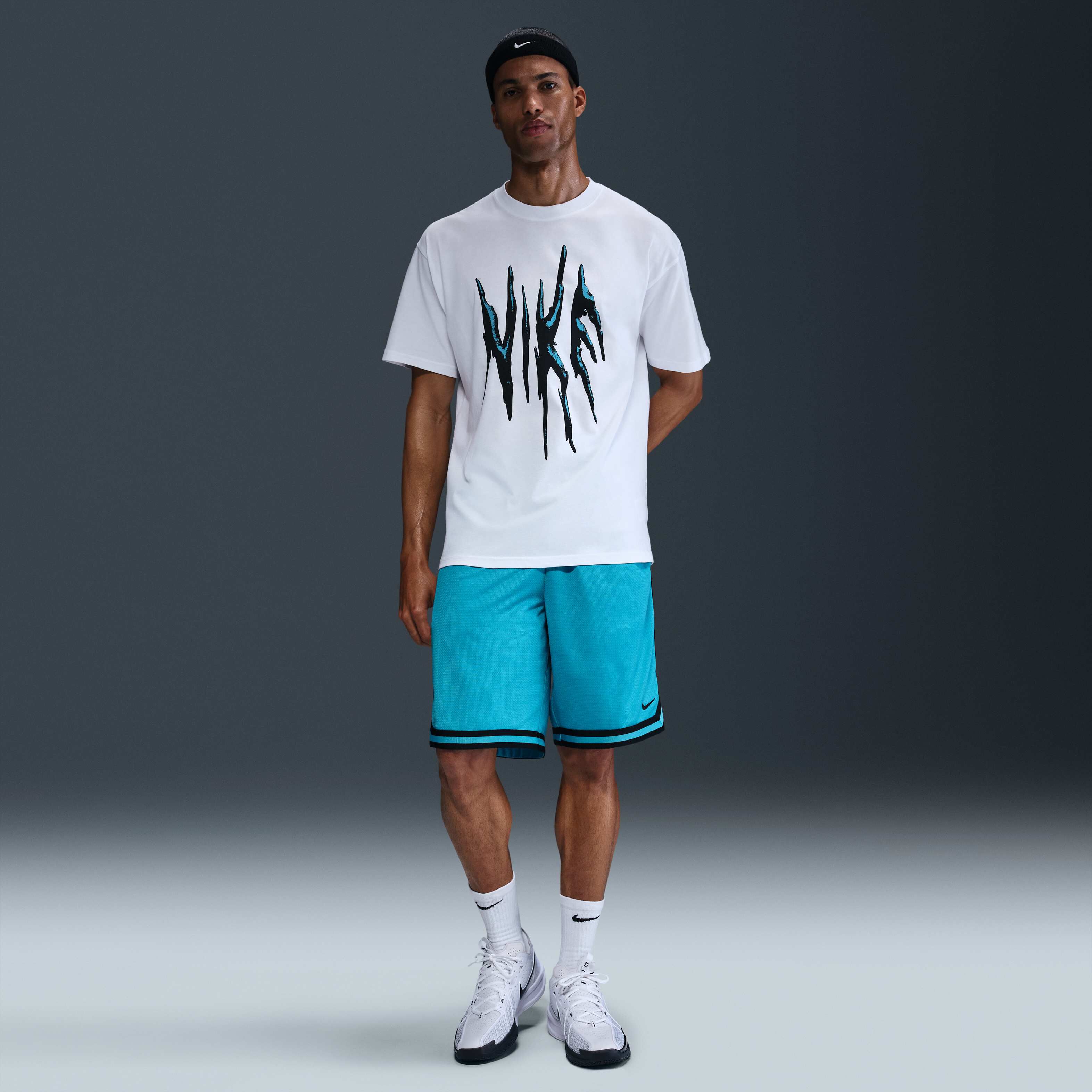 Nike image number 3