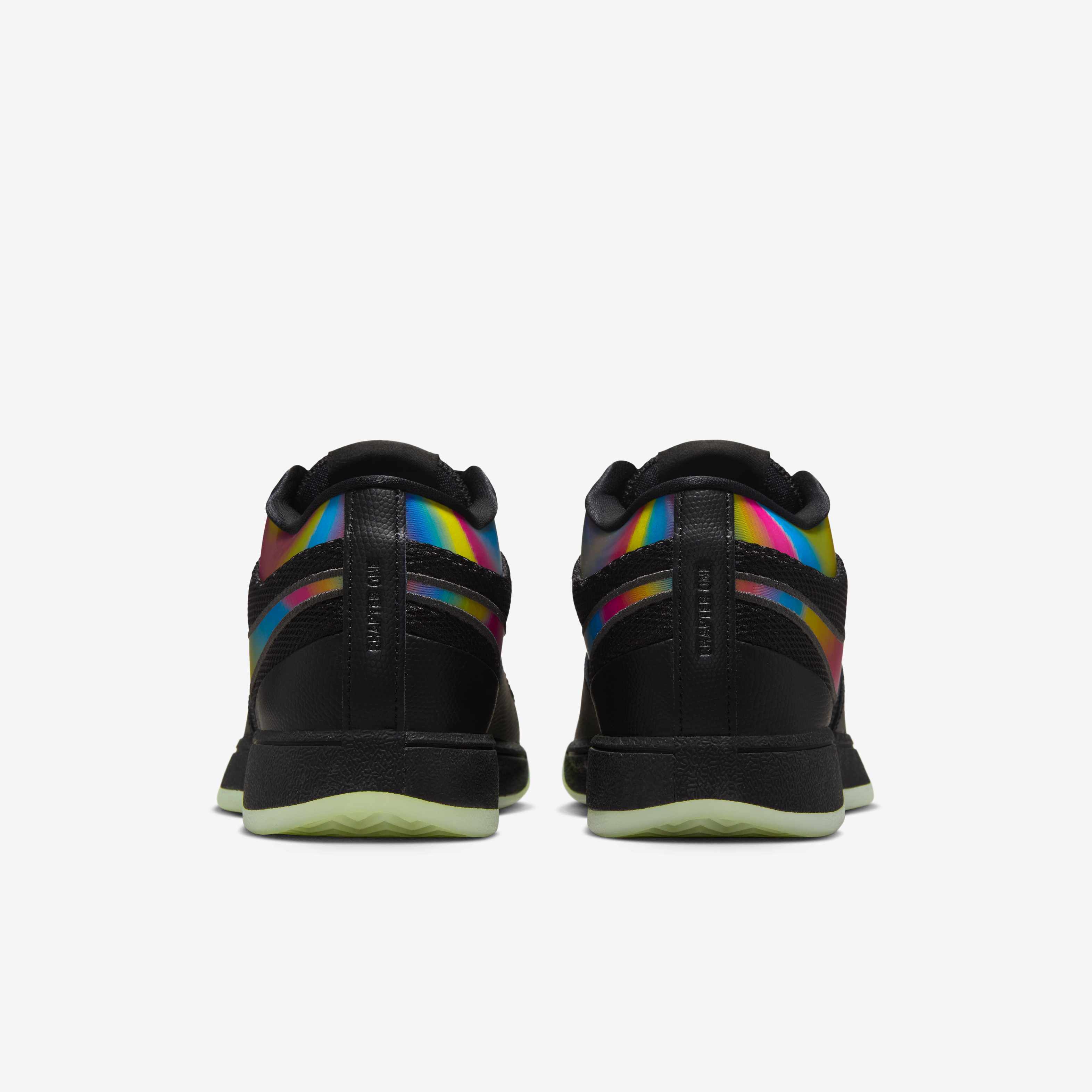 Book 1 'Desert Night' image number 5