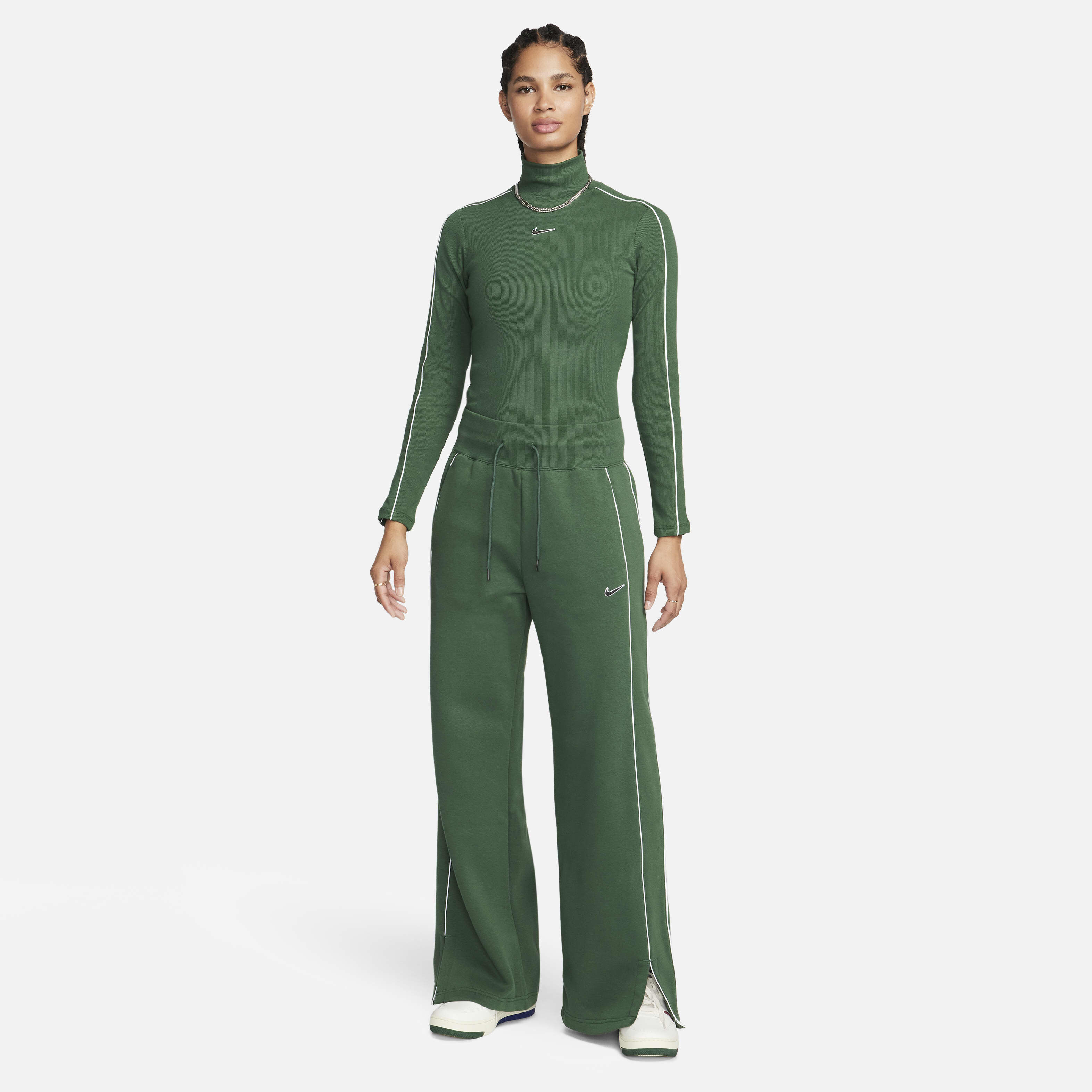 نايكي سبورتسوير image number 5