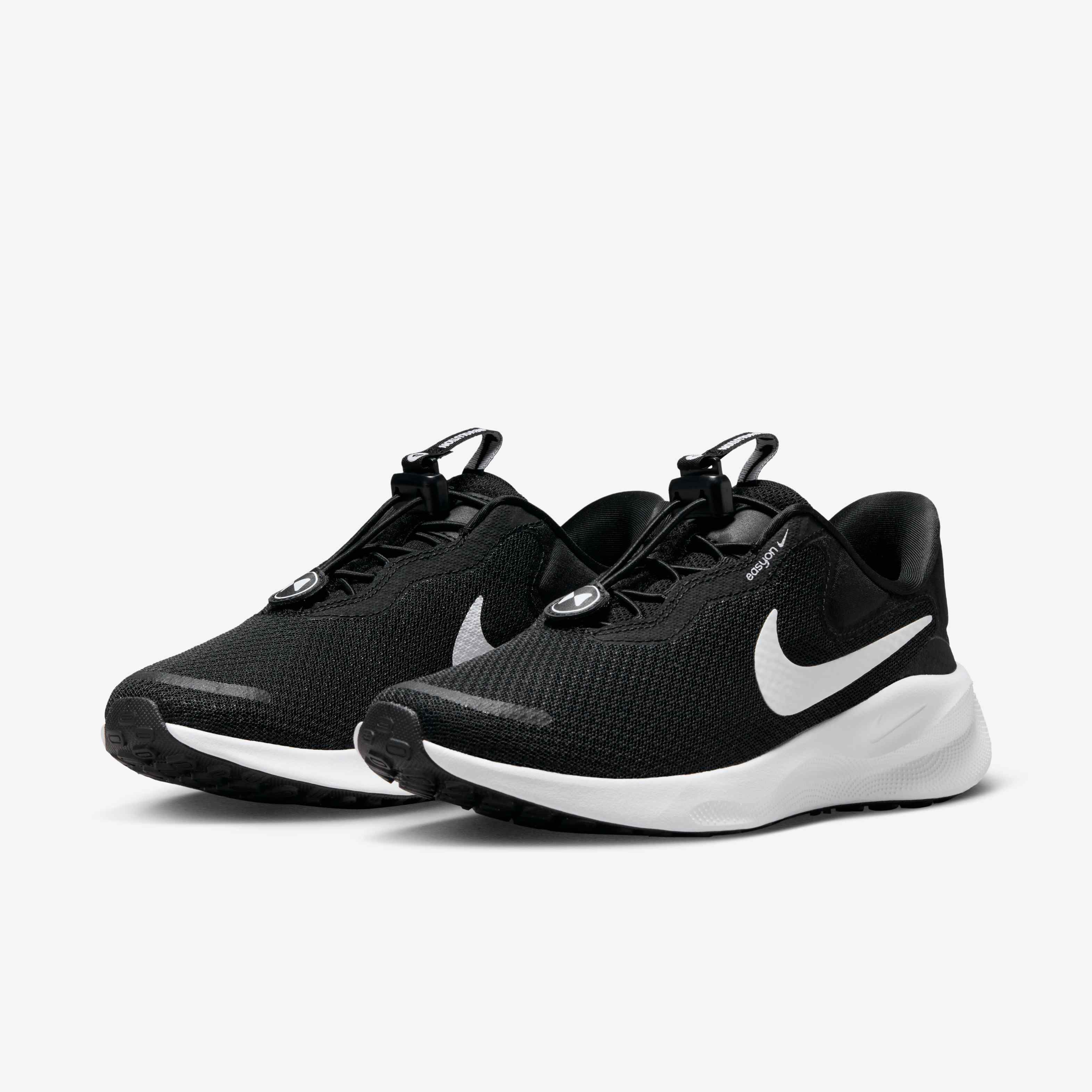Nike Revolution 7 EasyOn image number 5
