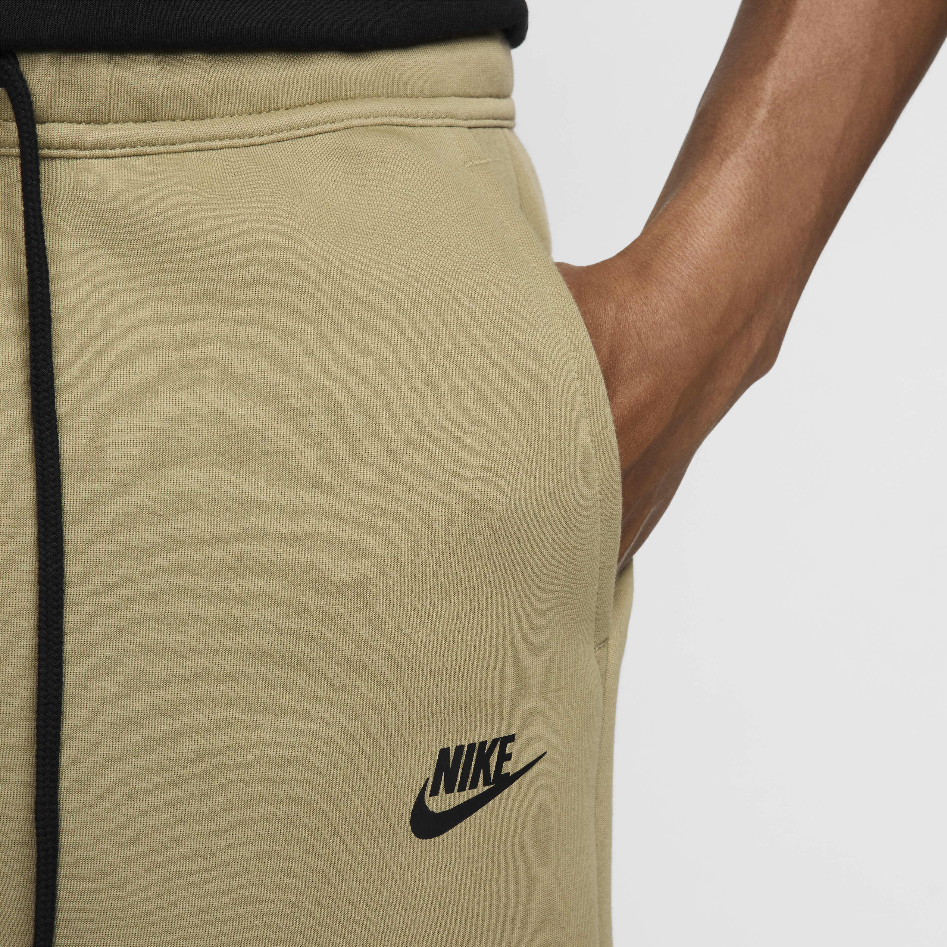 Nike Sportswear Tech Fleece image number 4