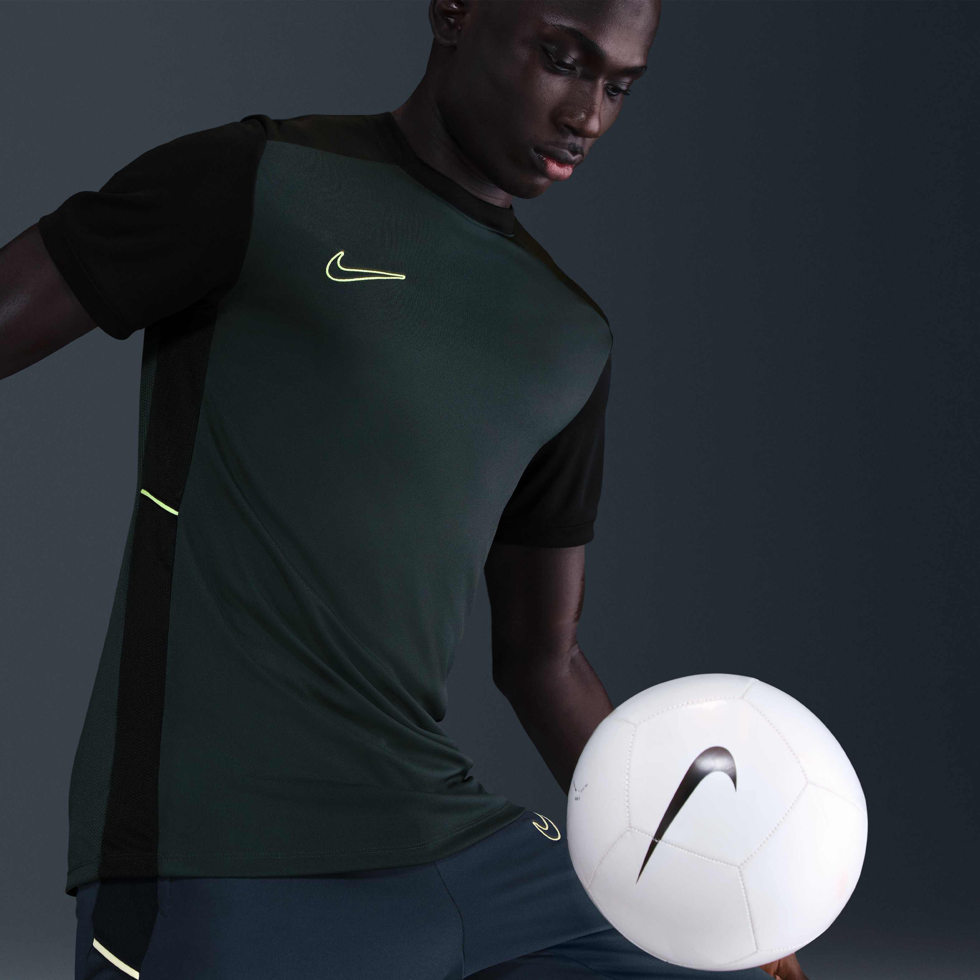 Nike Academy image number 2