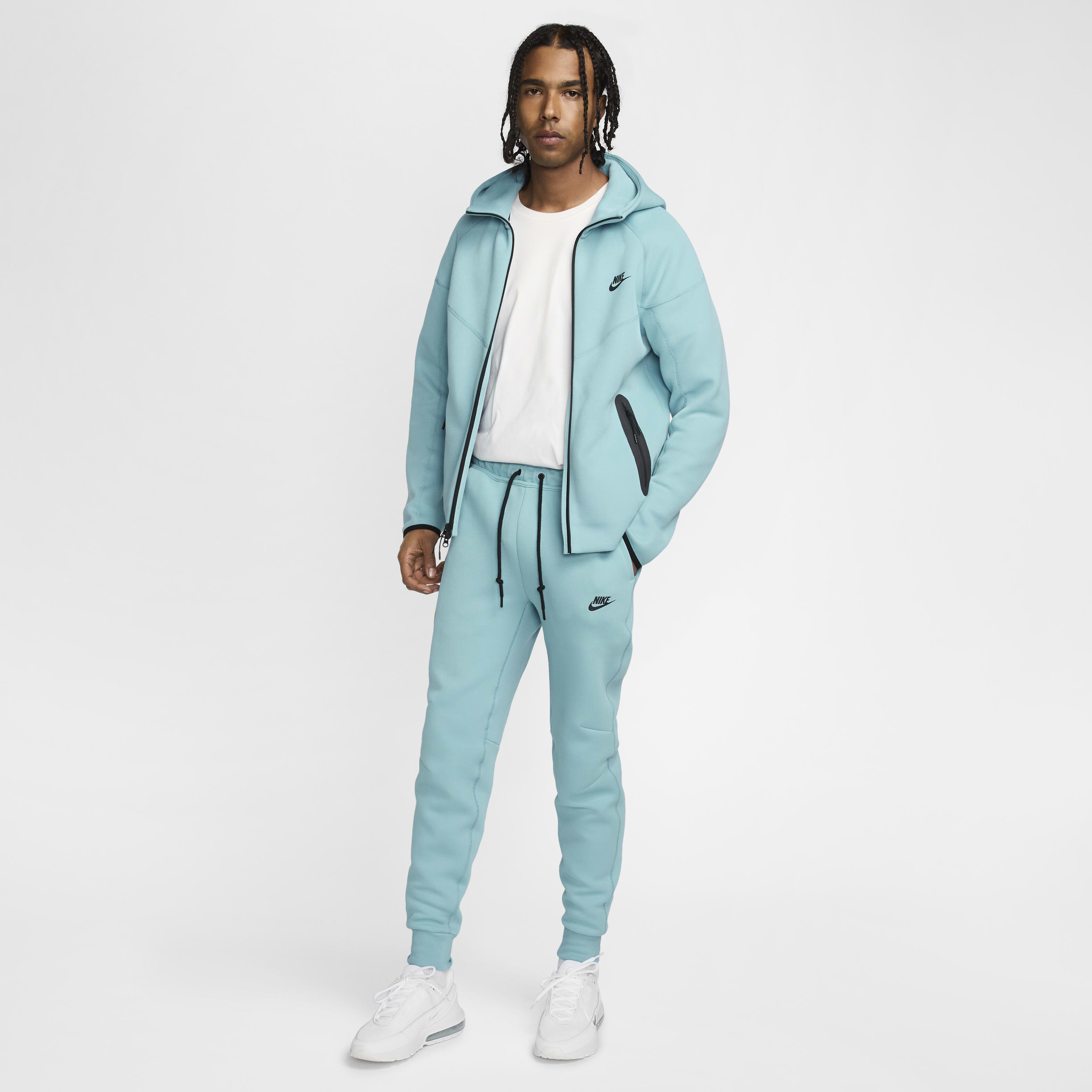 Buy Nike Sportswear Tech Fleece Men s Joggers Nike Saudi Official