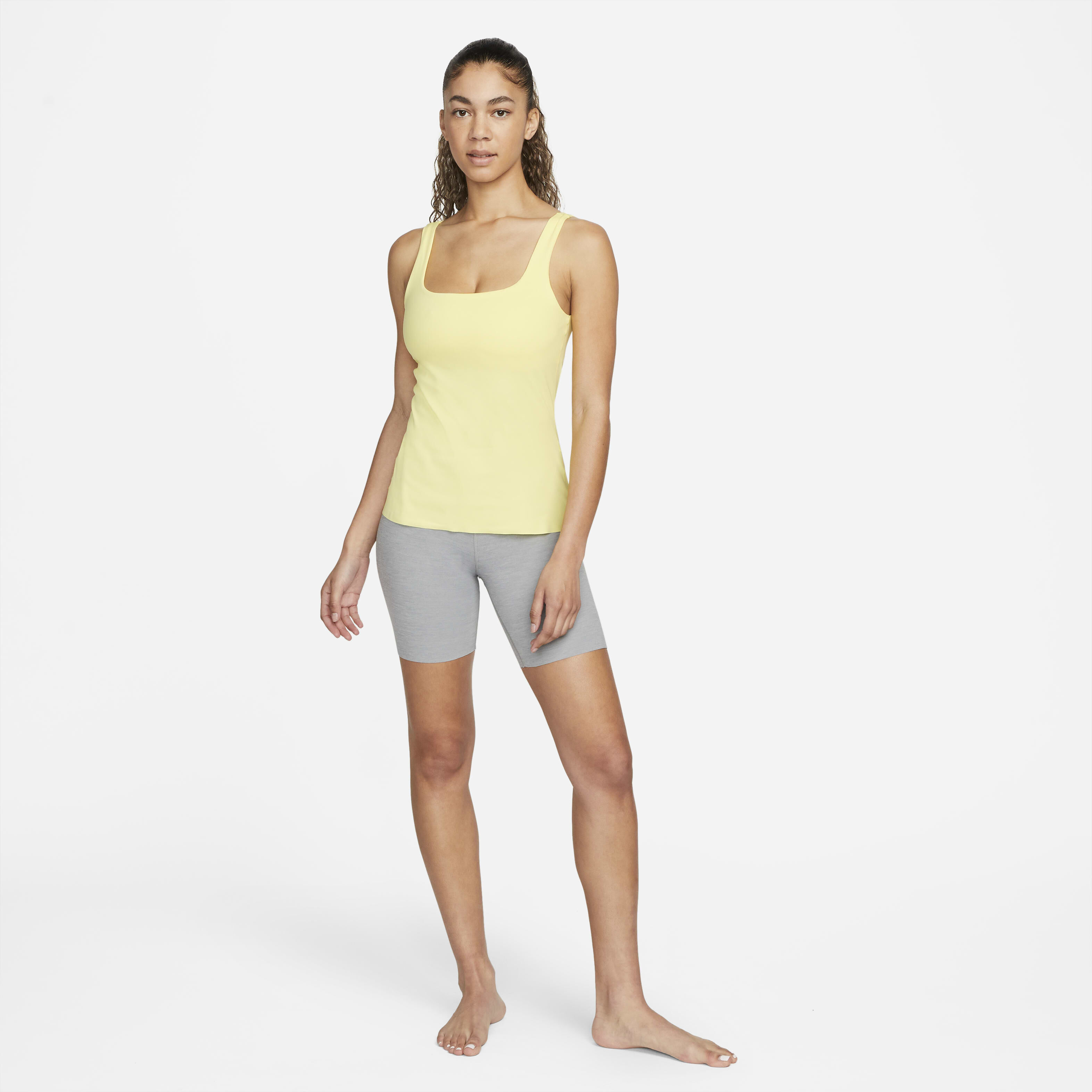 نايكي يوغا لوكس image number 5