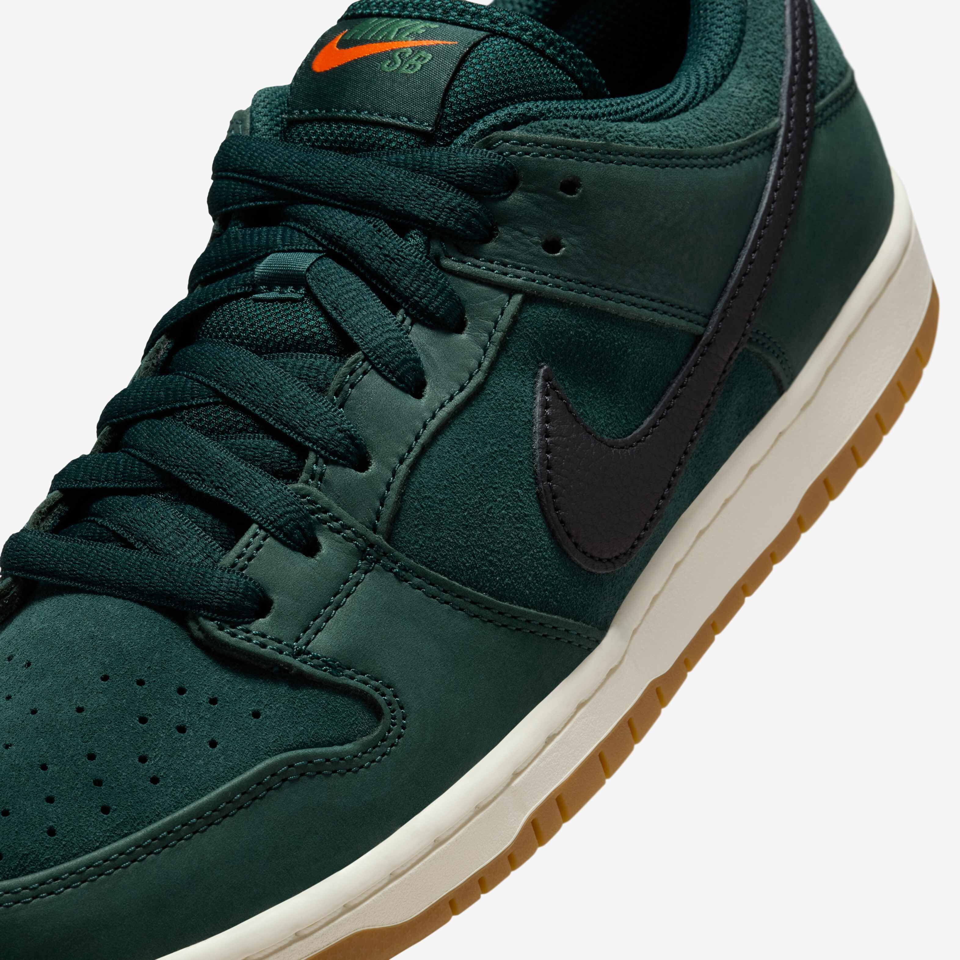 Nike SB Dunk Low Pro image number 6