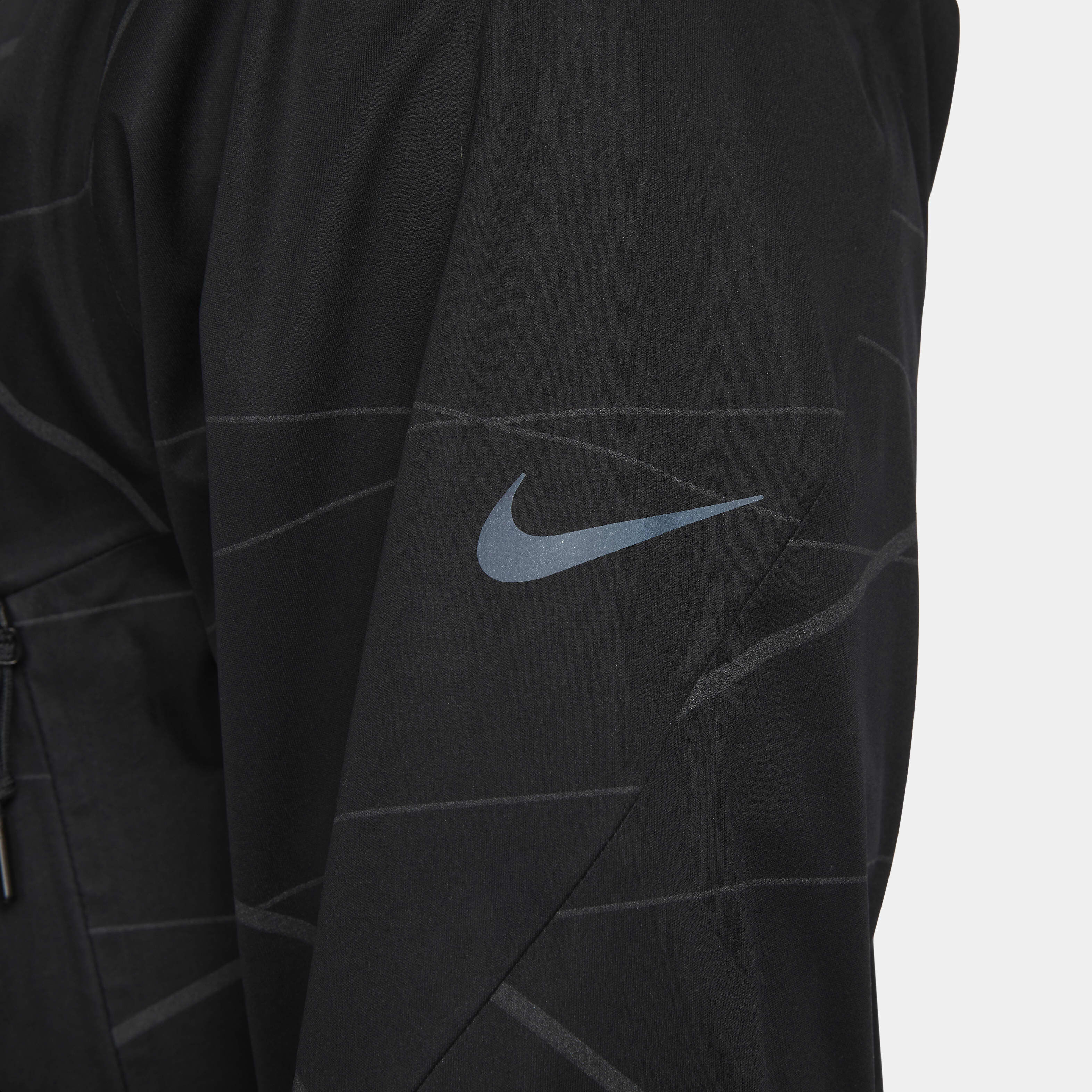 Nike Storm-FIT Run Division image number 6