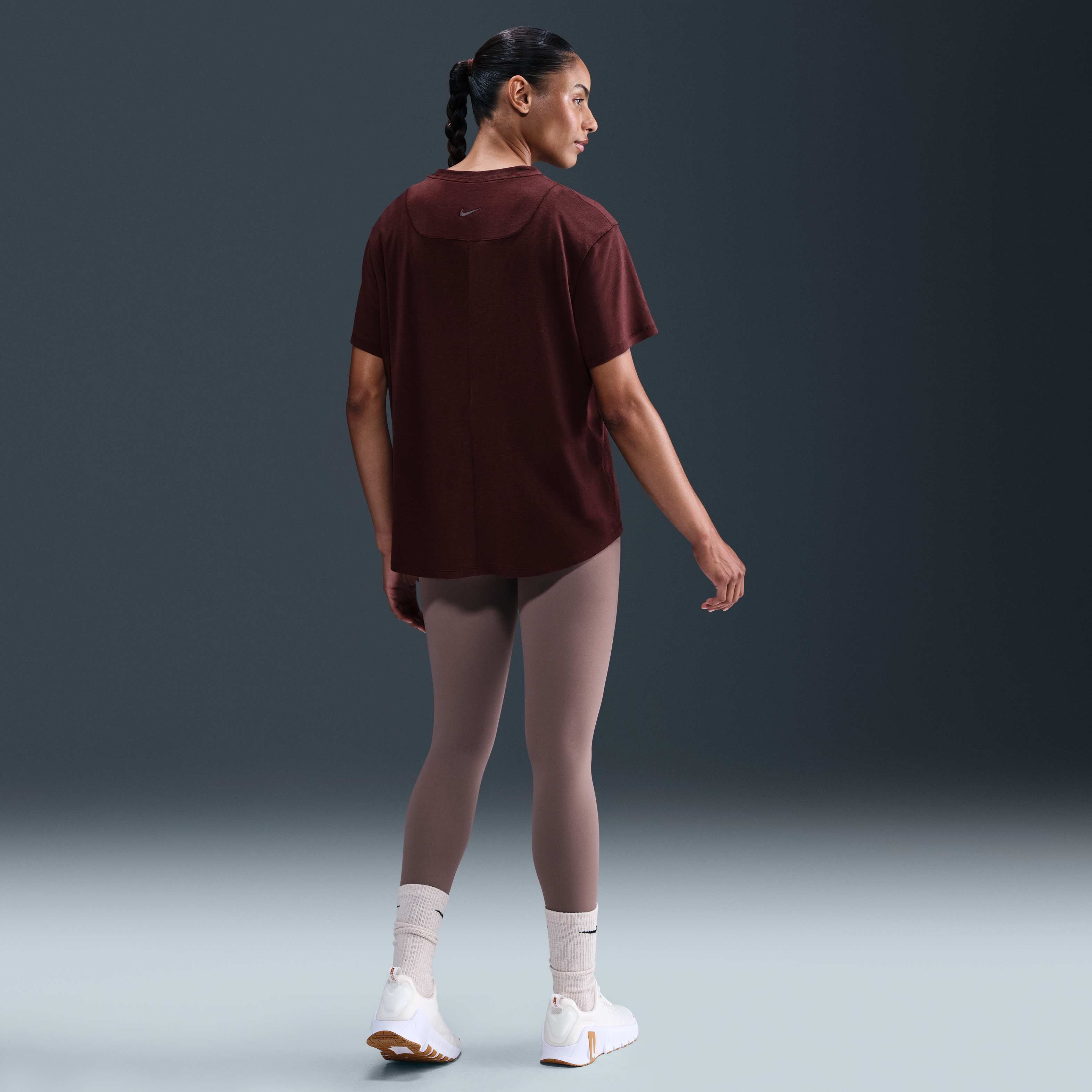 نايكي ون ريلاكسد image number 4