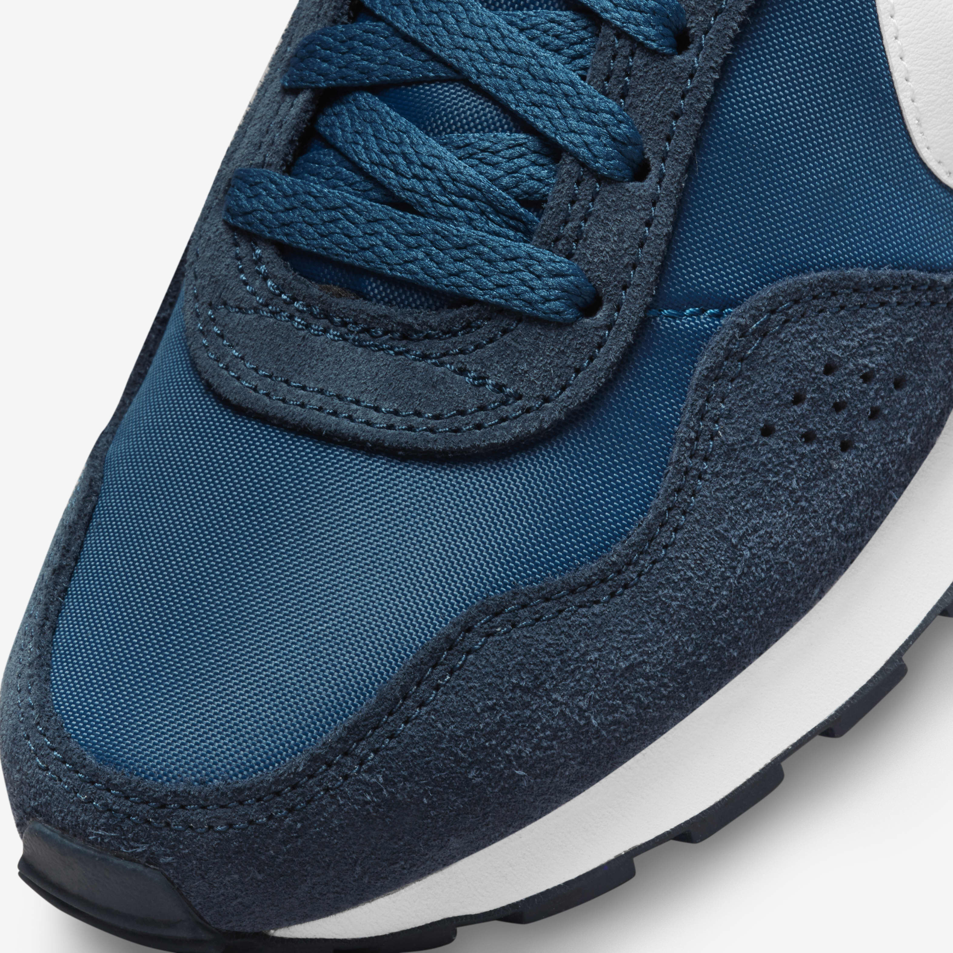 Nike MD Valiant image number 6