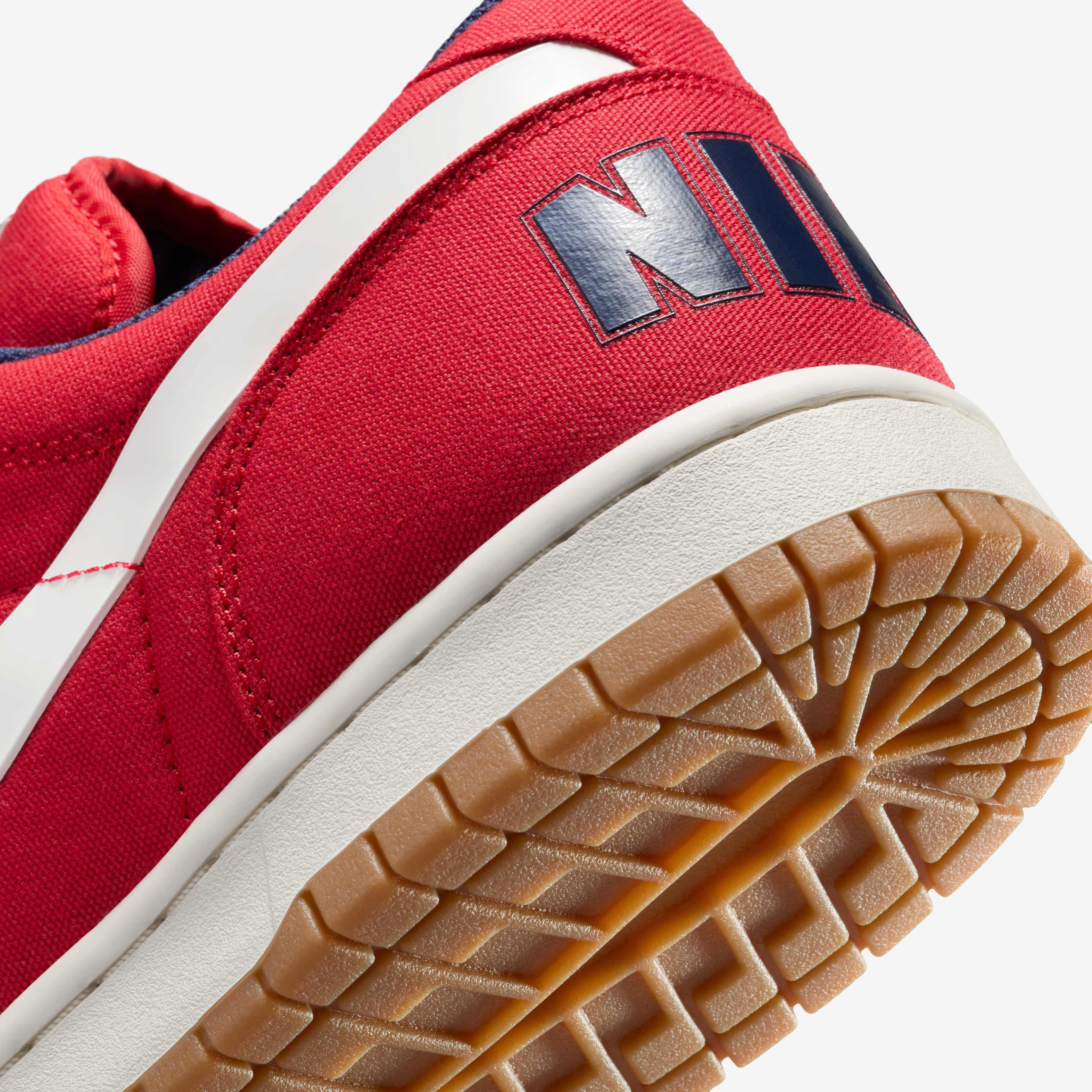 Nike Big Low Luxe image number 7