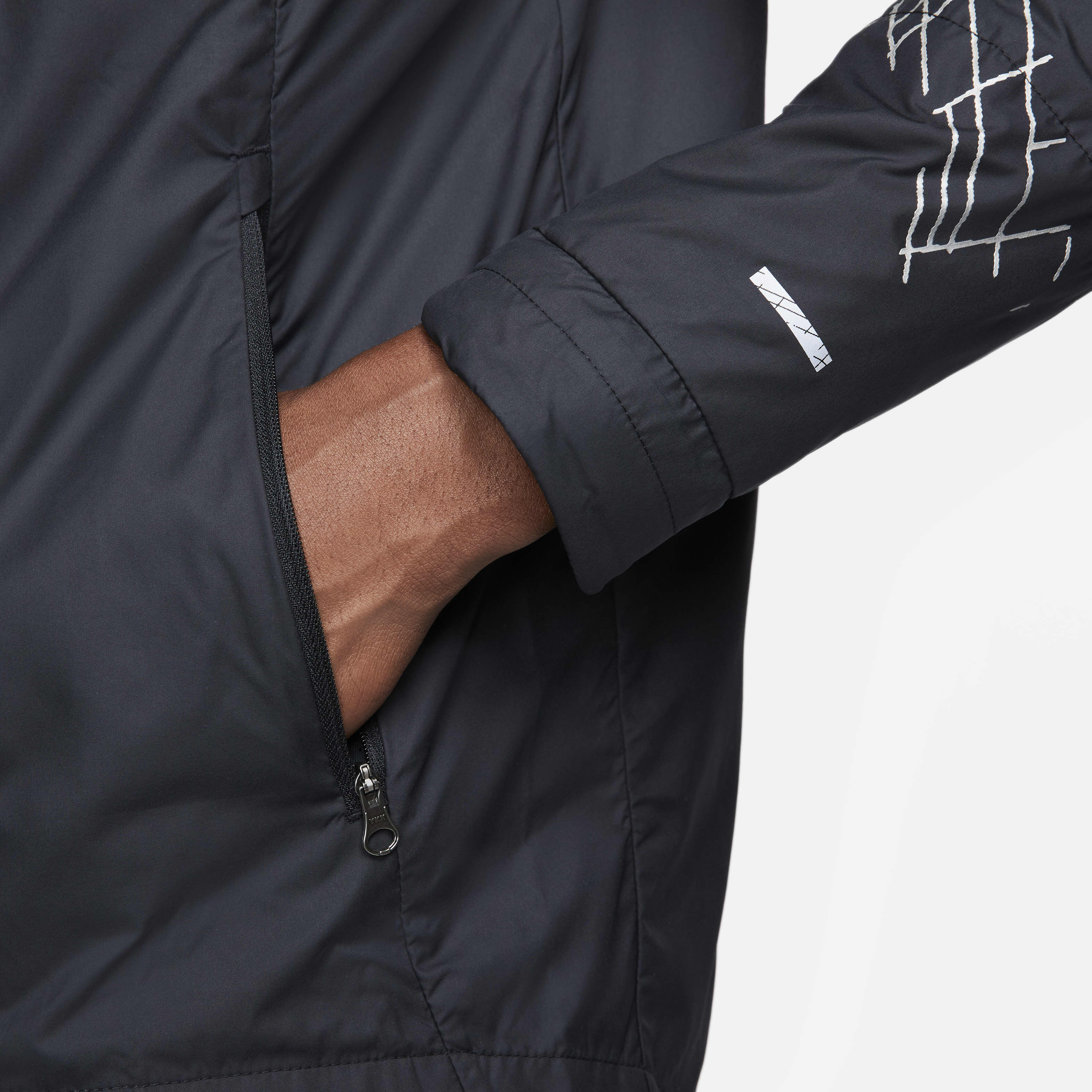 Nike Storm-FIT Run Division image number 3