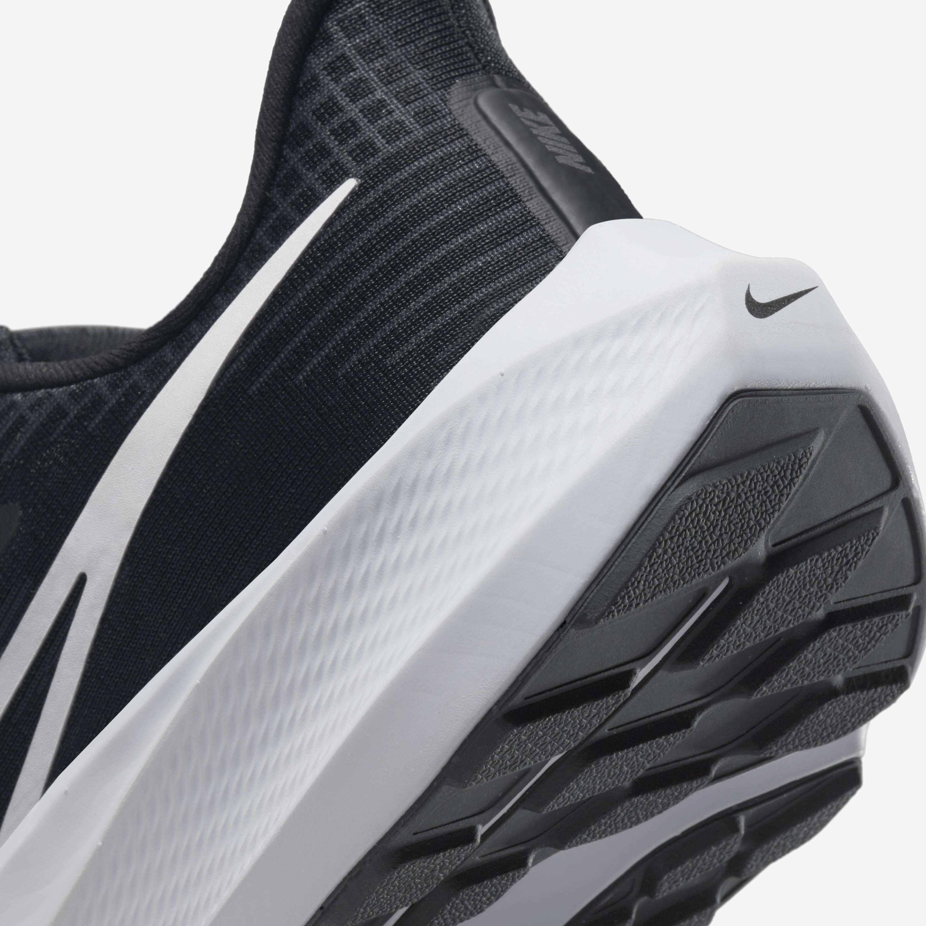 Nike Pegasus 39 image number 7