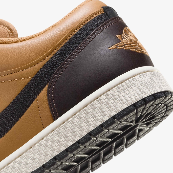 Air Jordan 1 Low SE image number 7 Air Jordan 1 Low SE image number 7