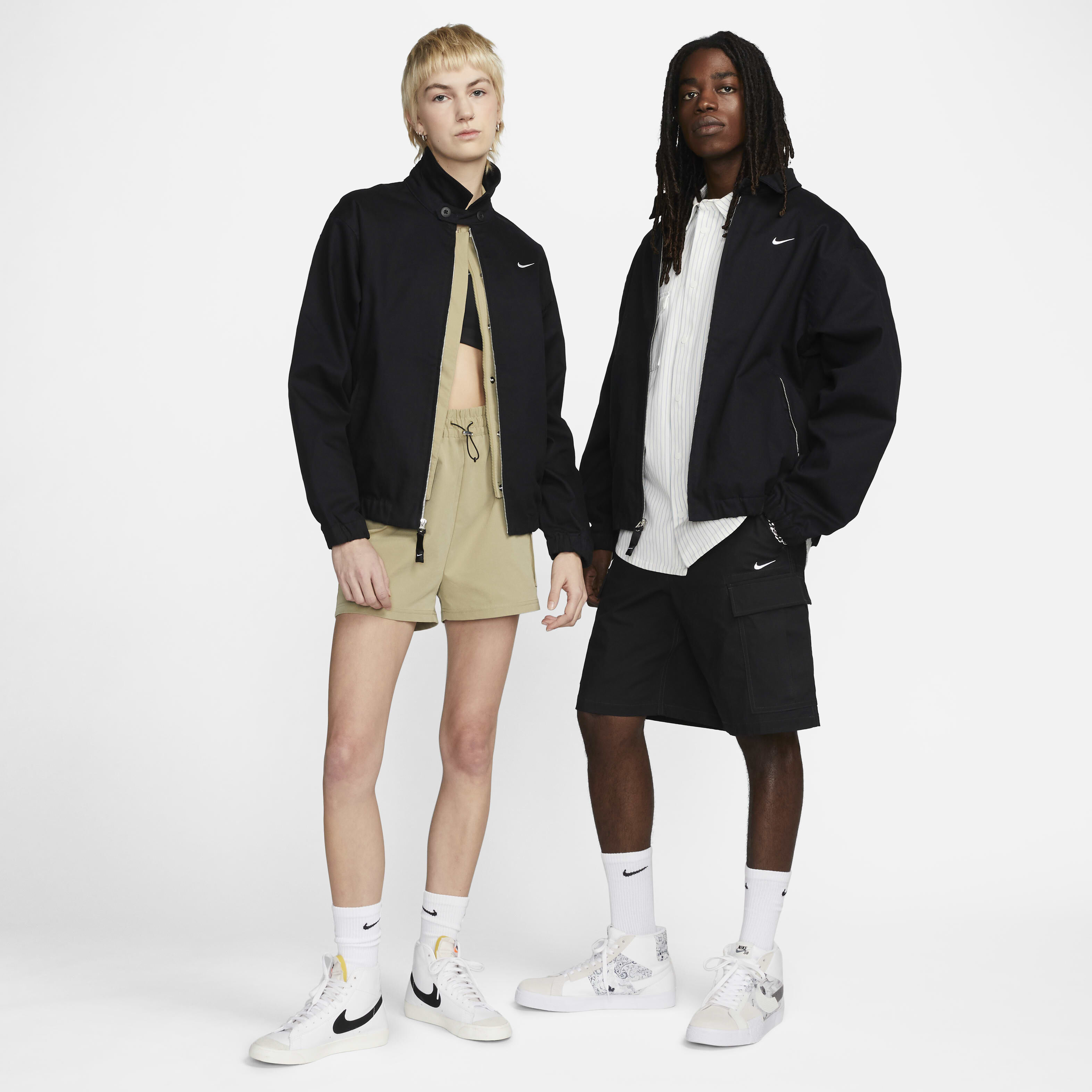 Buy Nike SB Lightweight Skate Jacket - Black/White | Nike Saudi Official