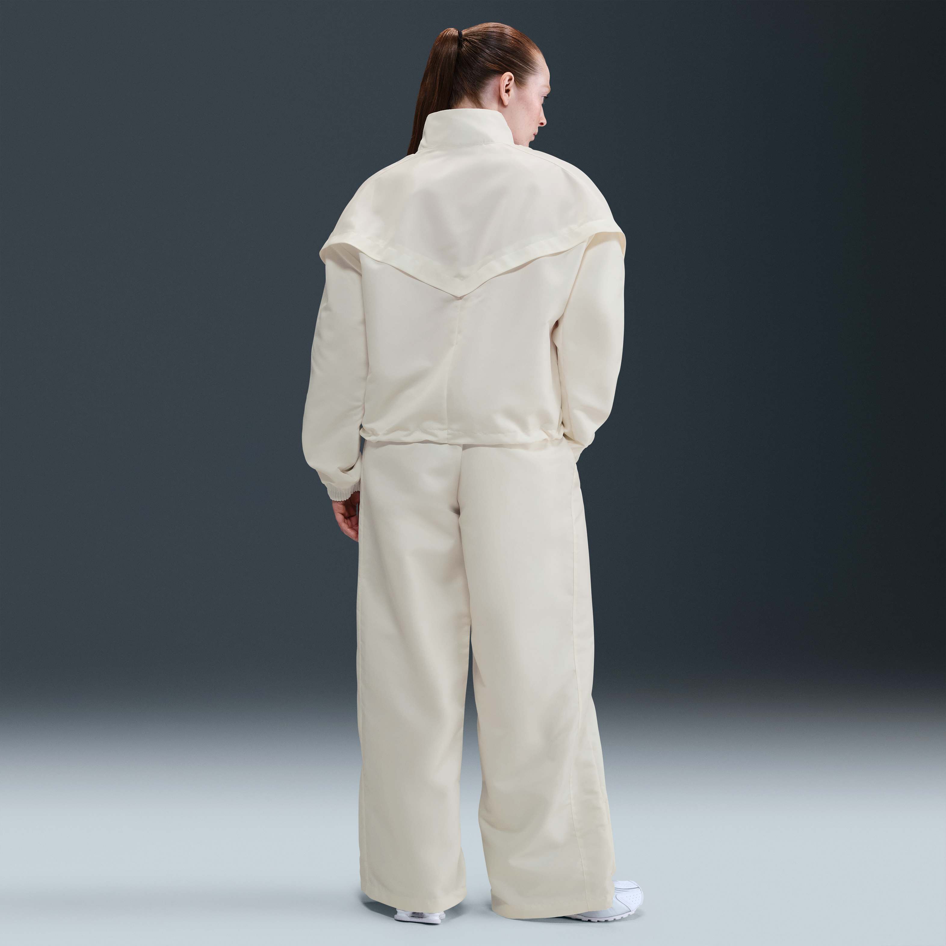 نايكي سبورتسوير ويندرانر image number 3