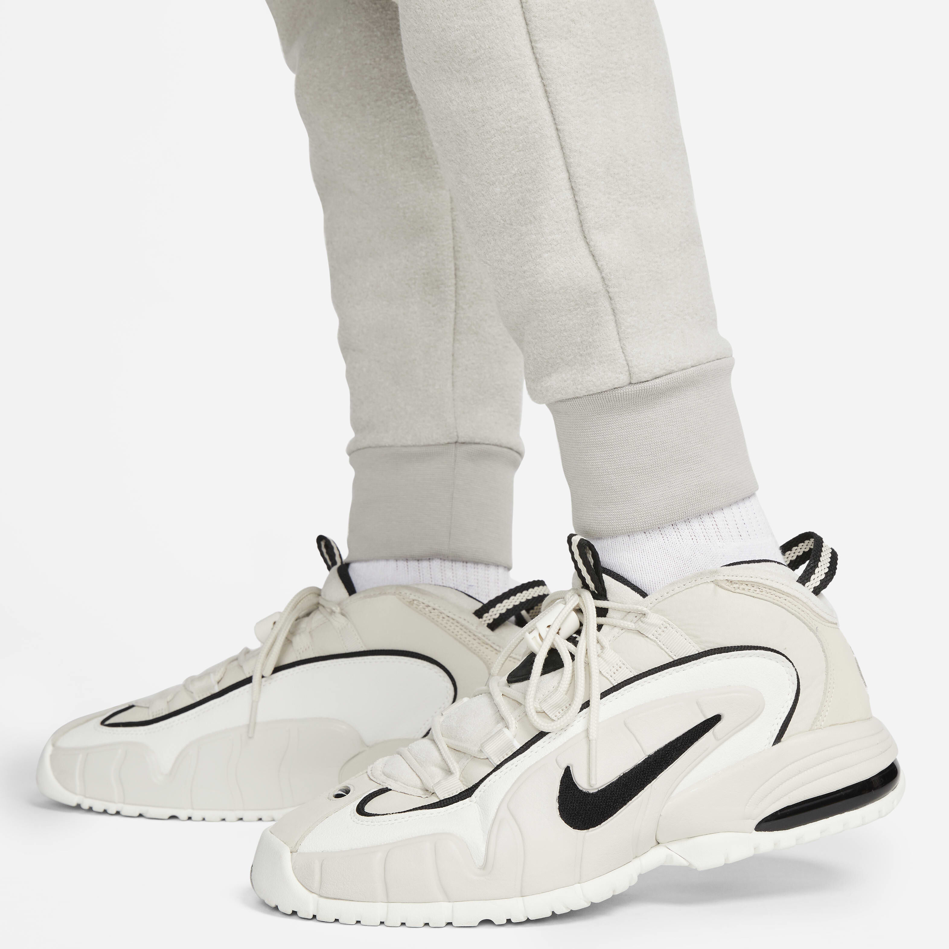 Nike Sportswear Tech Fleece image number 4