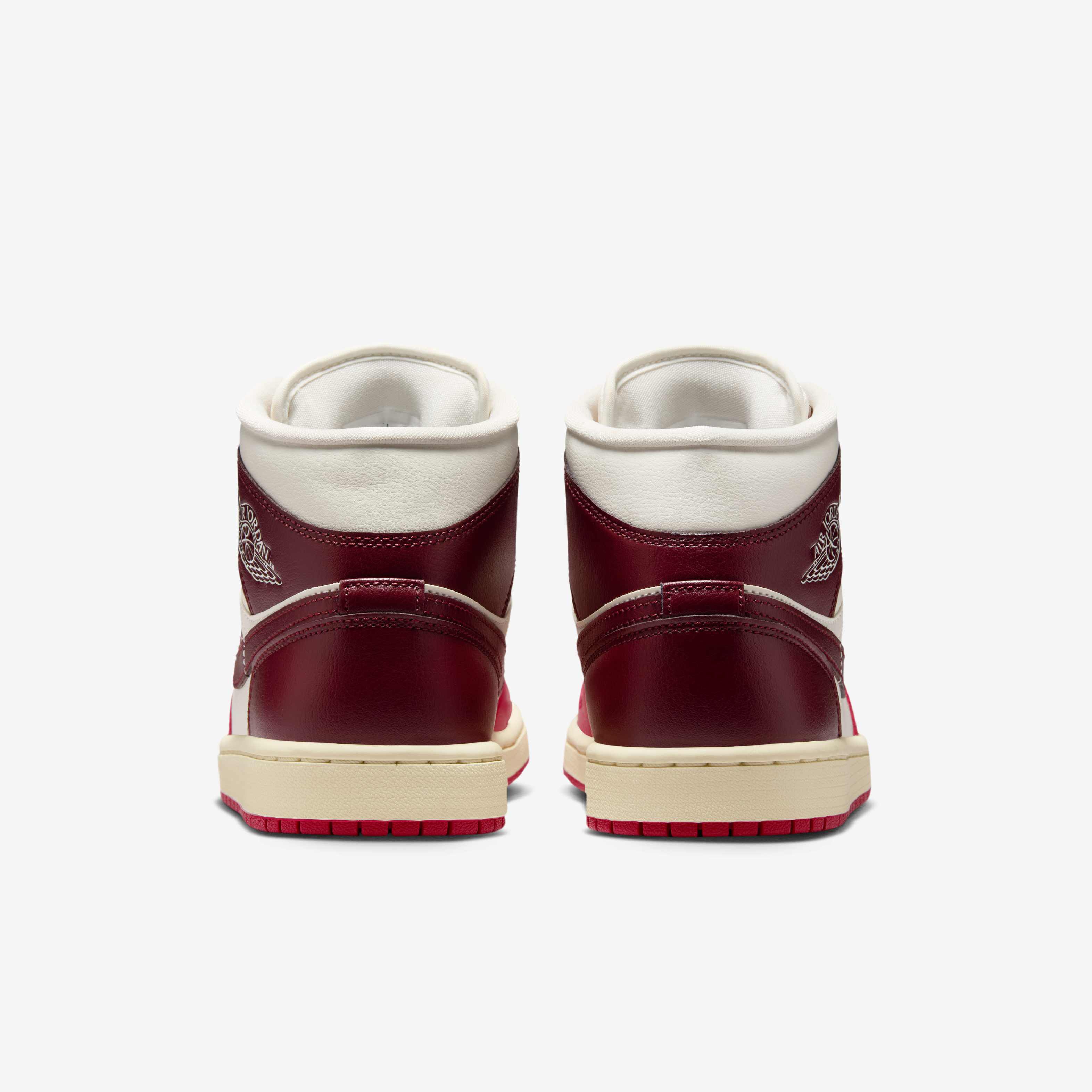 Air Jordan 1 Mid image number 5