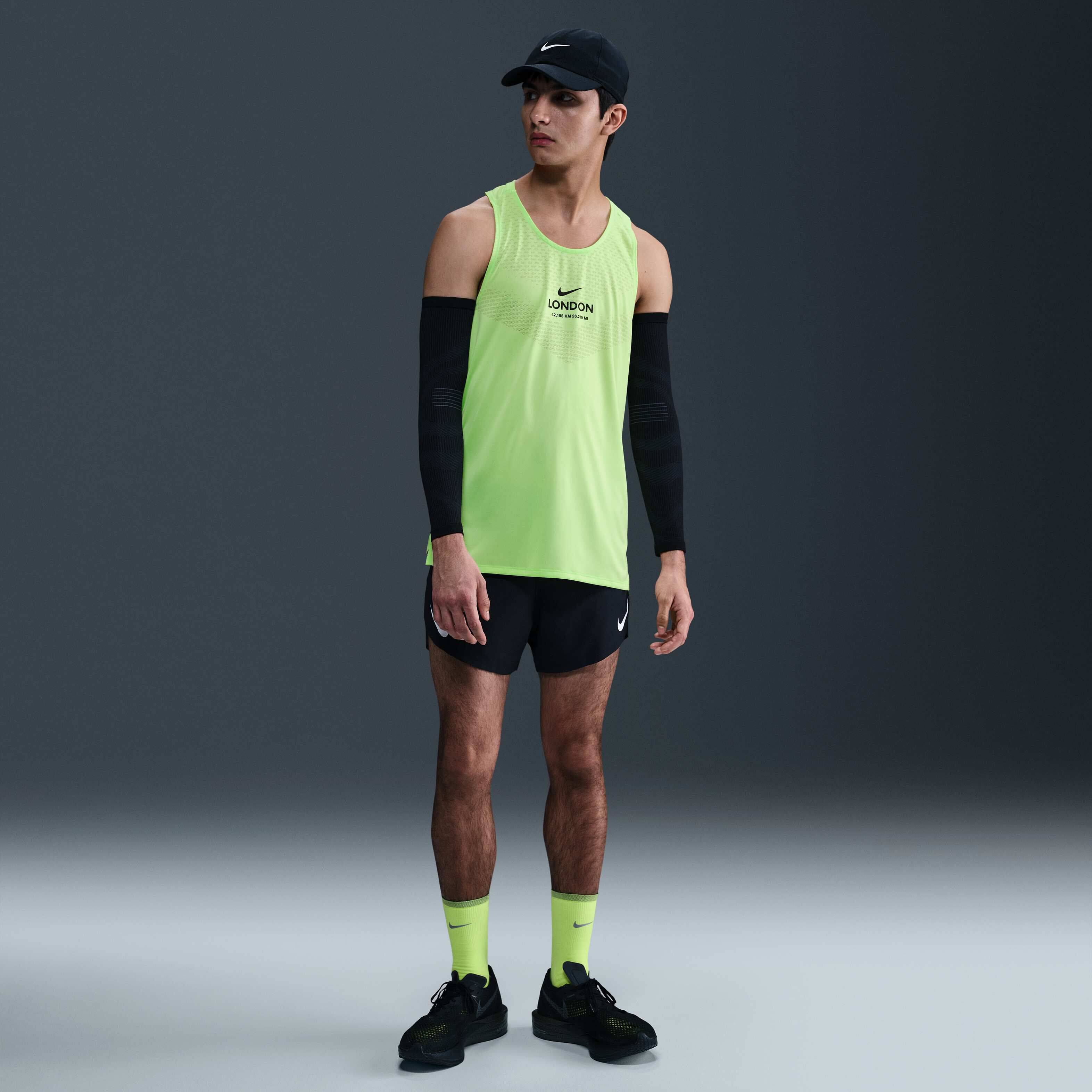 Nike Stride image number 3