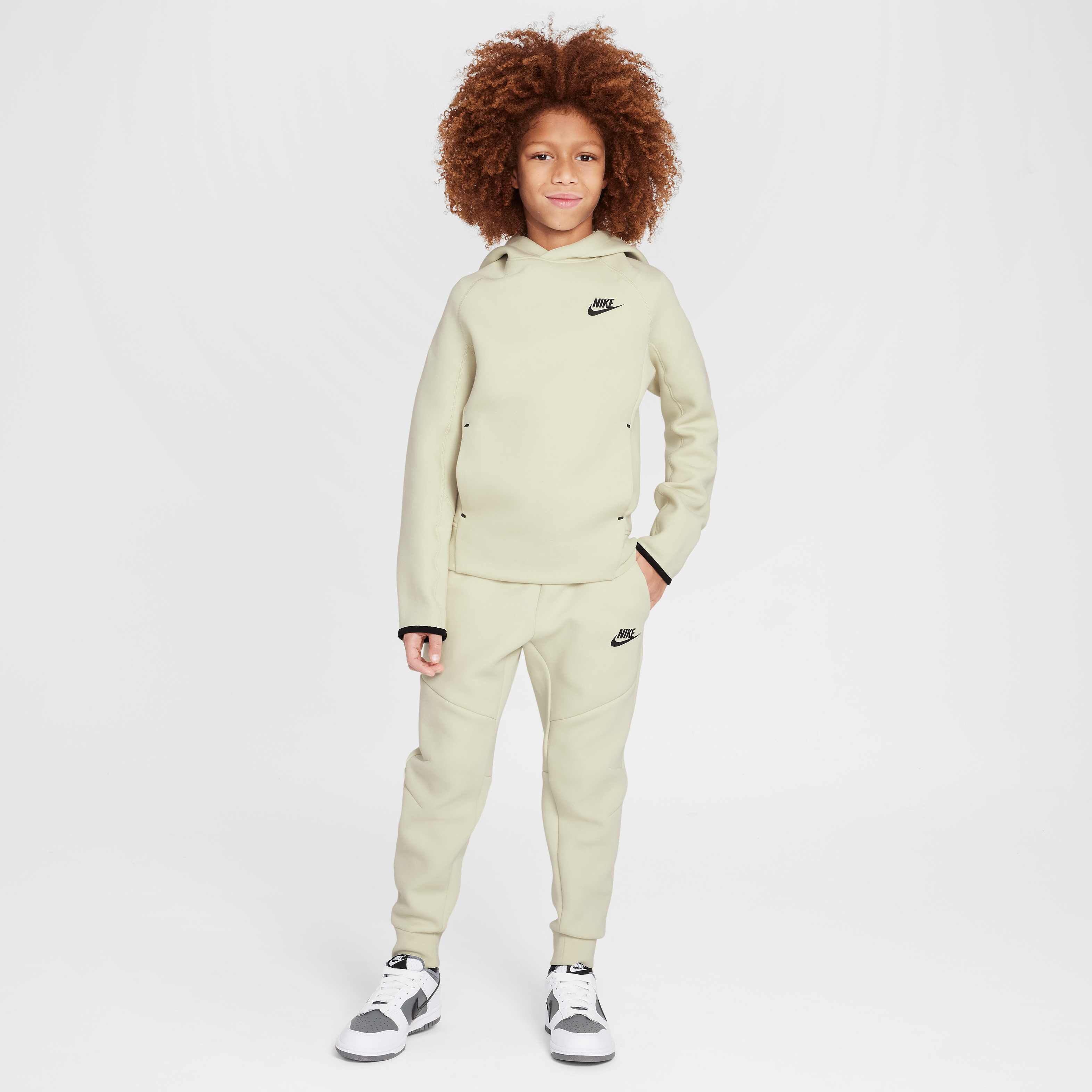 نايكي سبورتسوير تك فليس image number 6