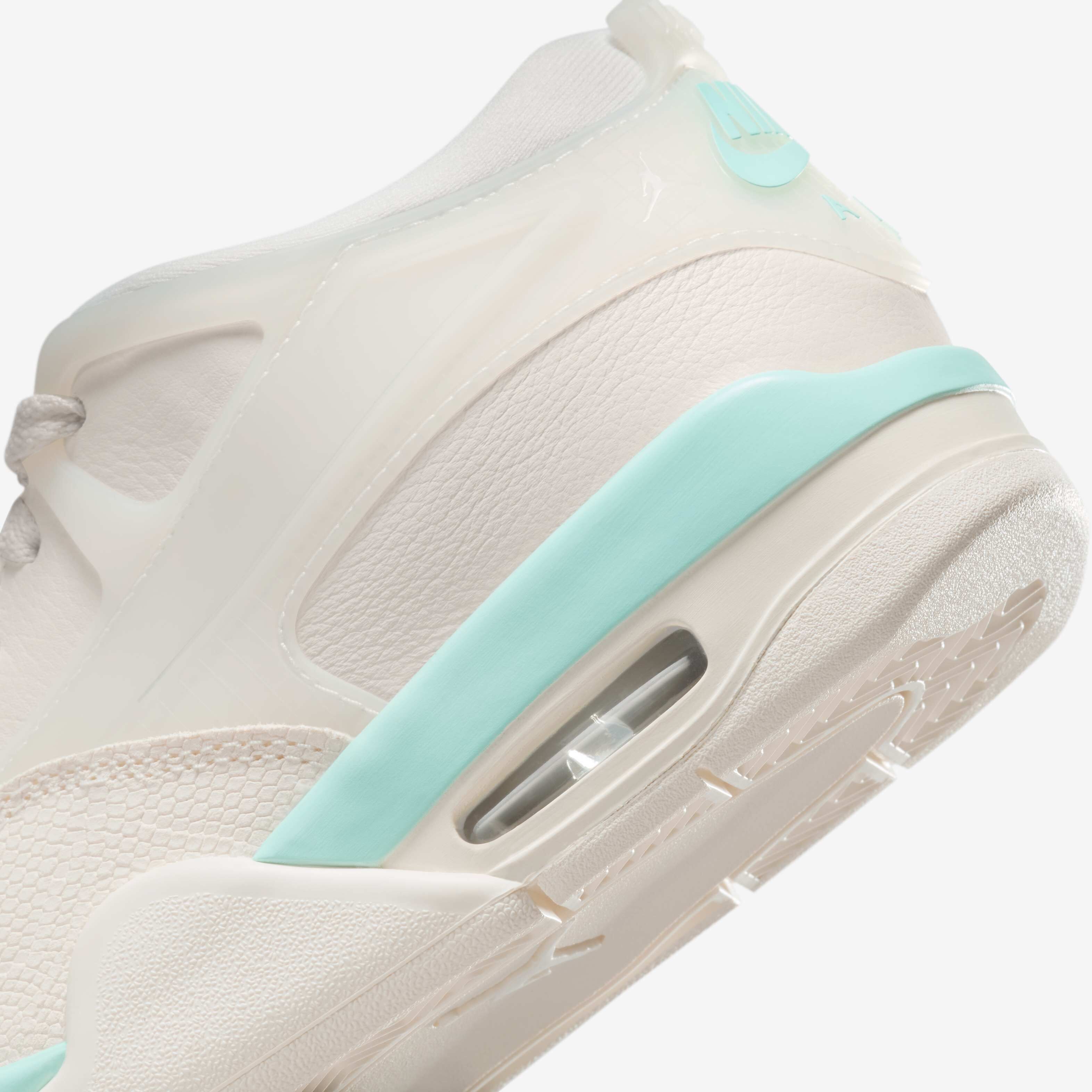 Air Jordan 4 RM SE image number 7