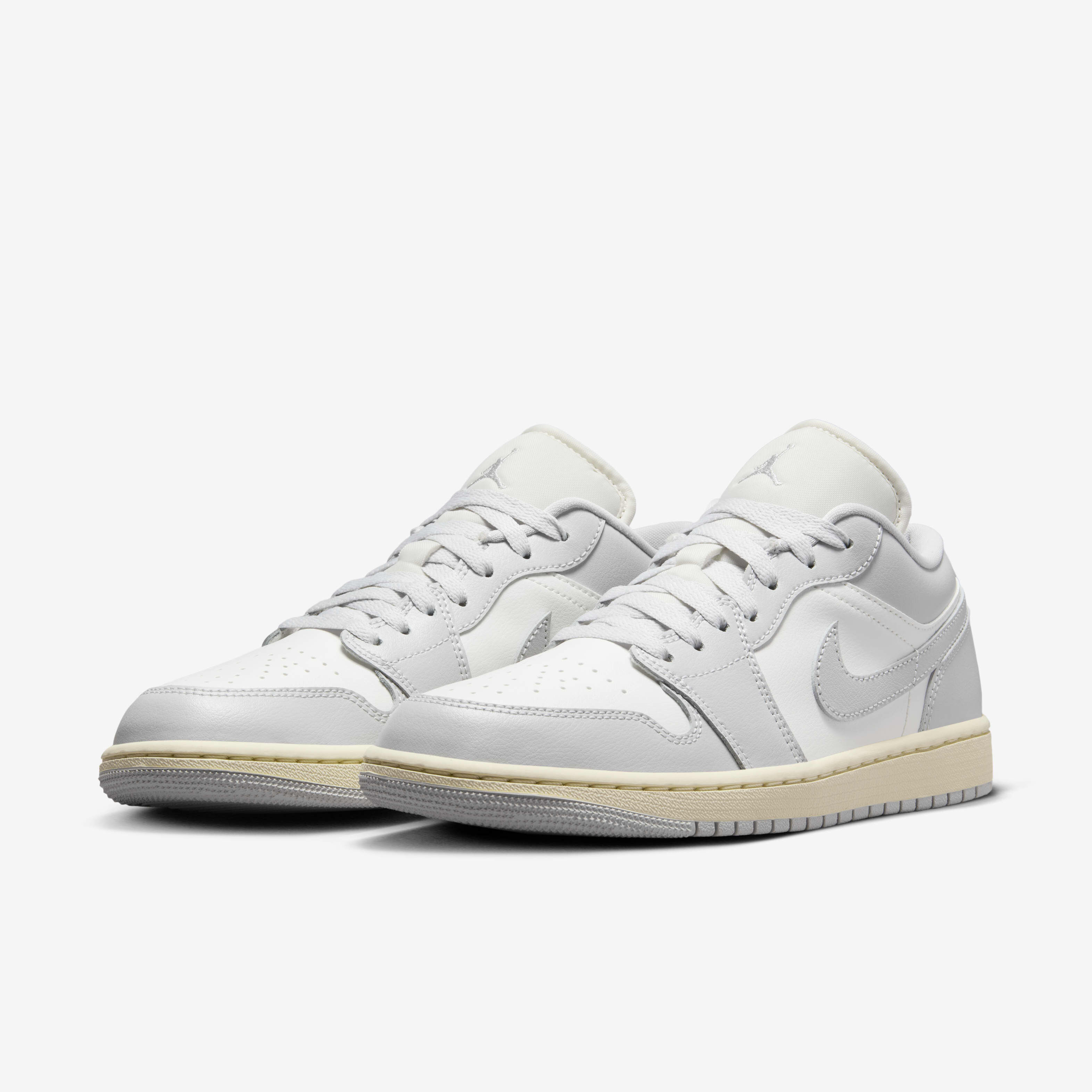 Air Jordan 1 Low image number 4