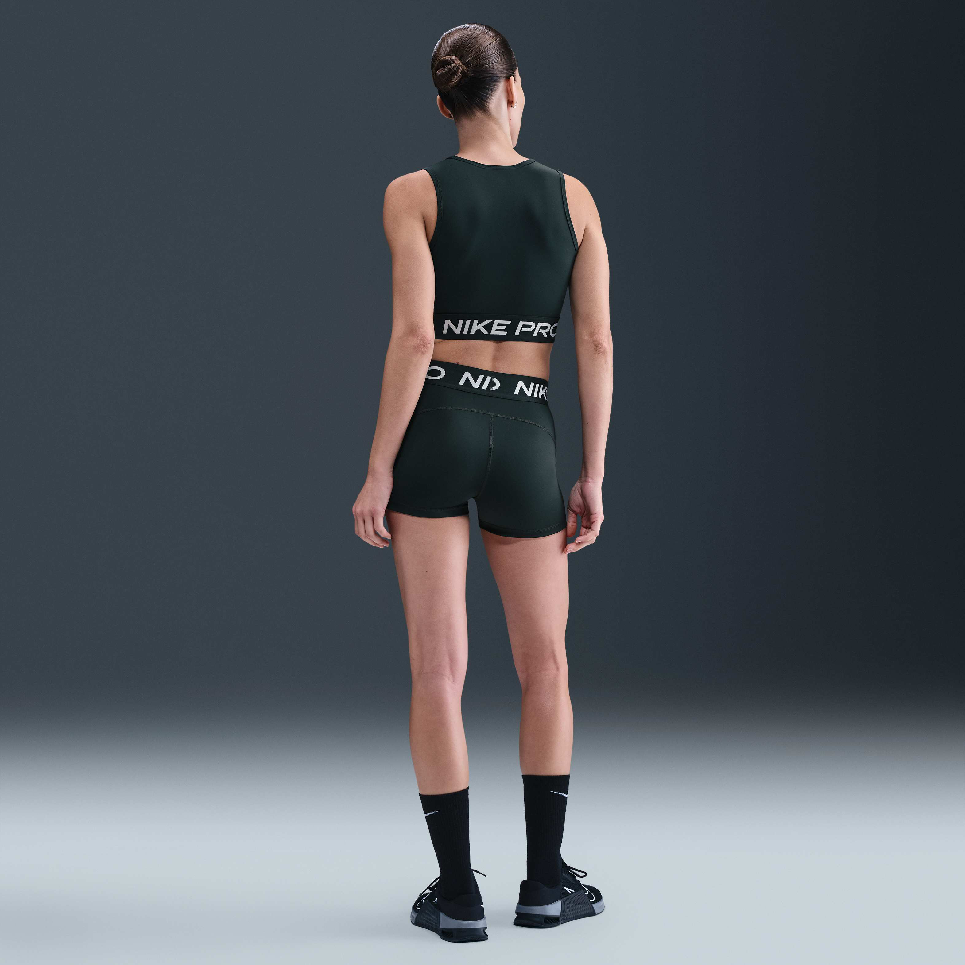 Nike Pro image number 4