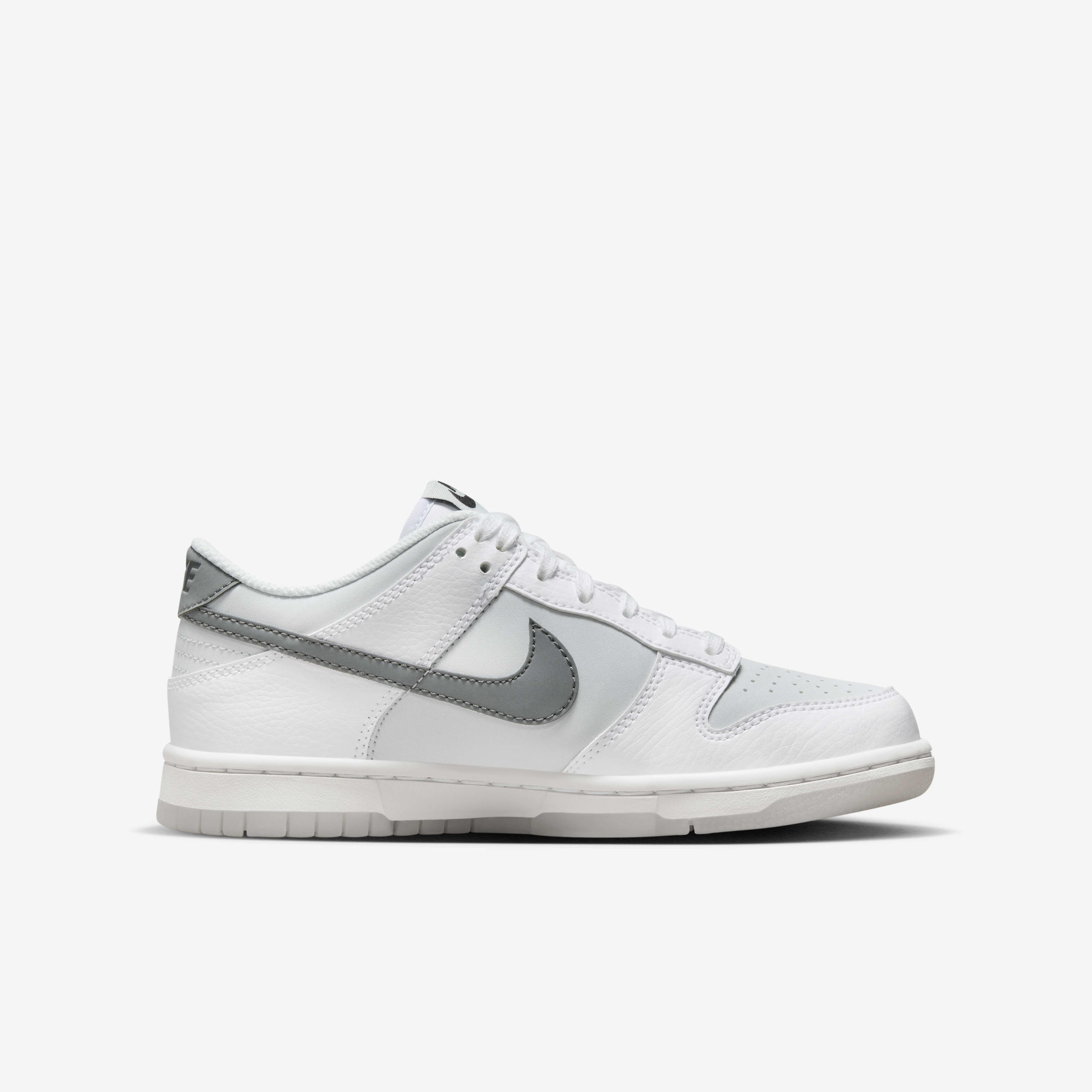 Nike Dunk Low image number 2
