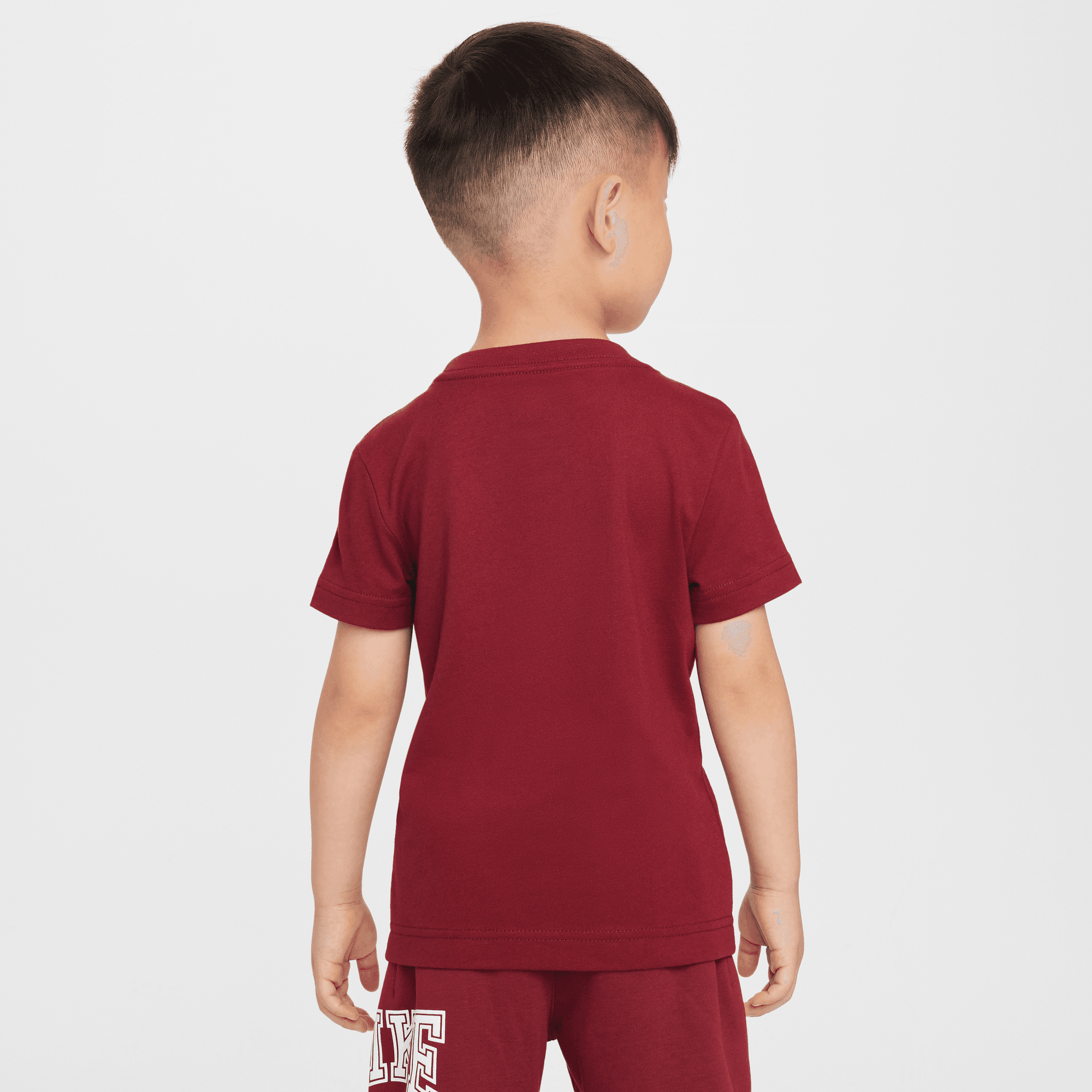 Nike Game Day Essentials image number 1