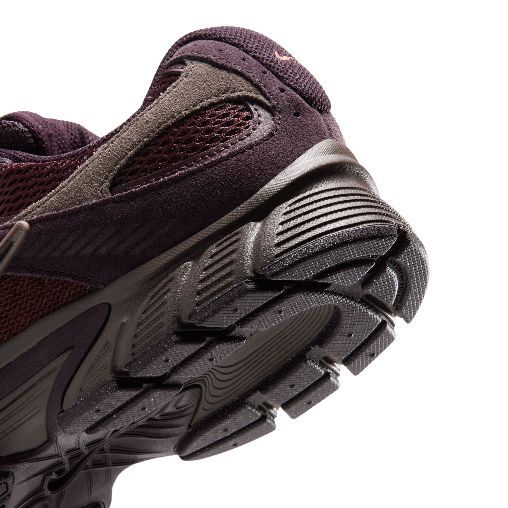 Nike V5 RNR Suede image number 10