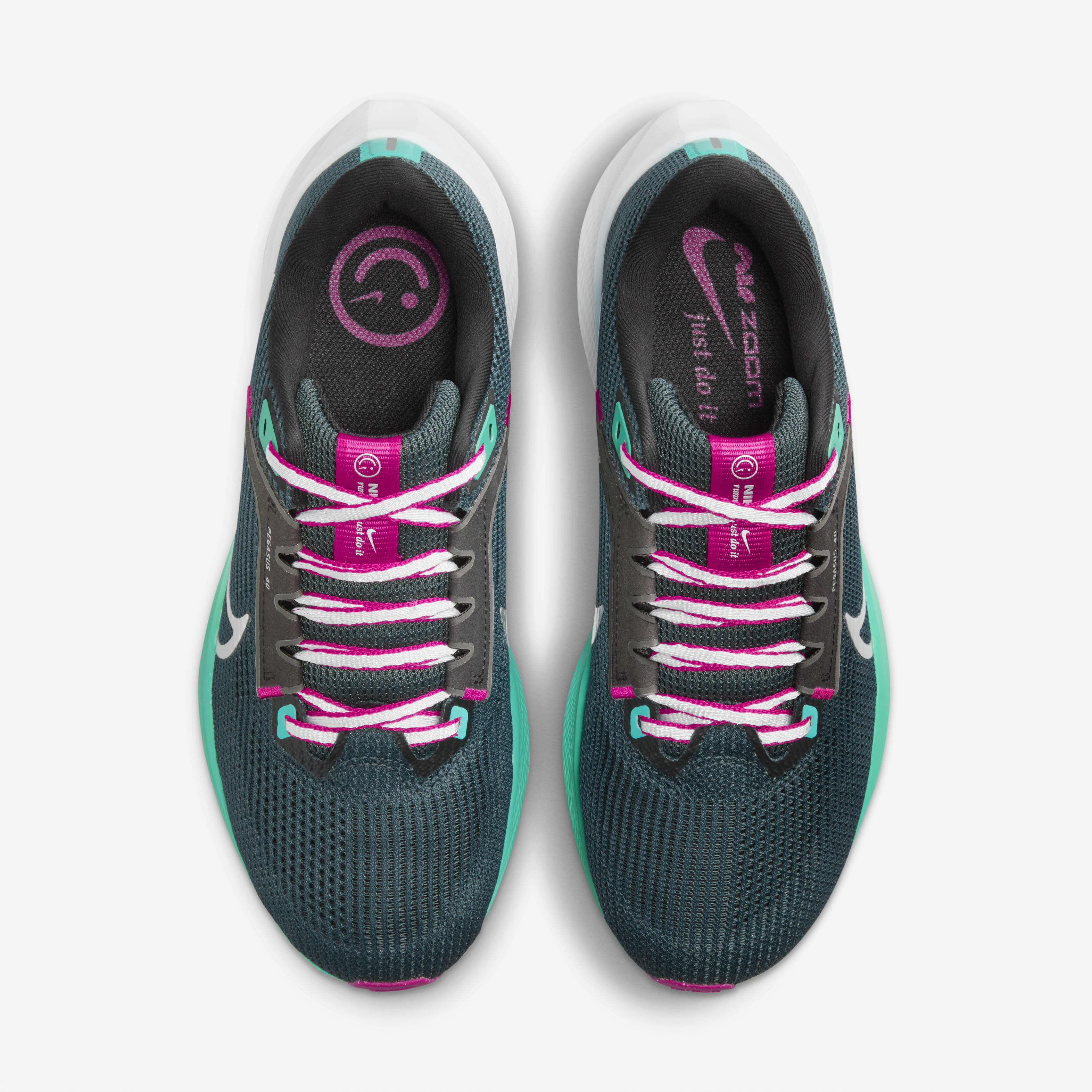Nike Pegasus 40 image number 3