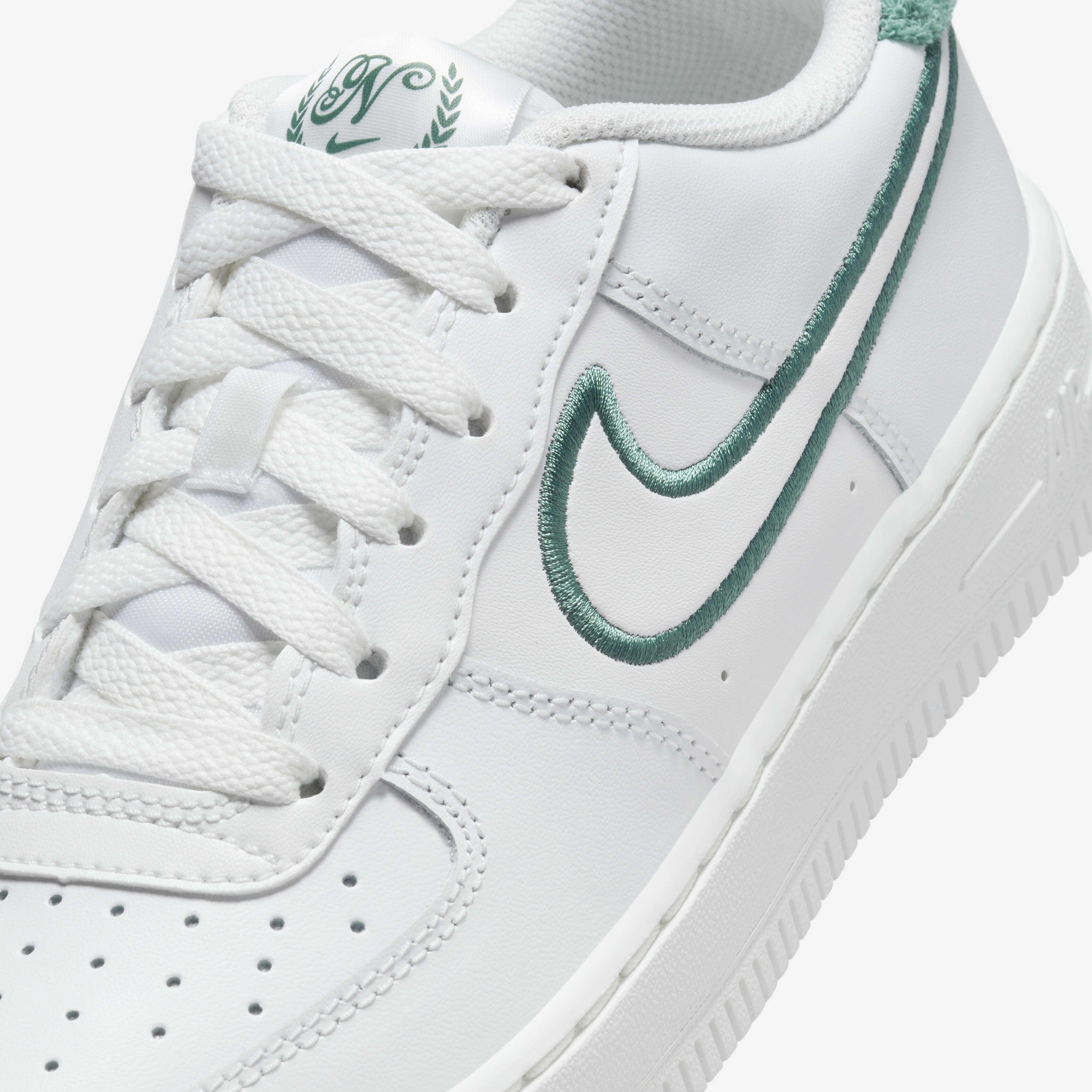 Buy Nike Air Force 1 LV8 3