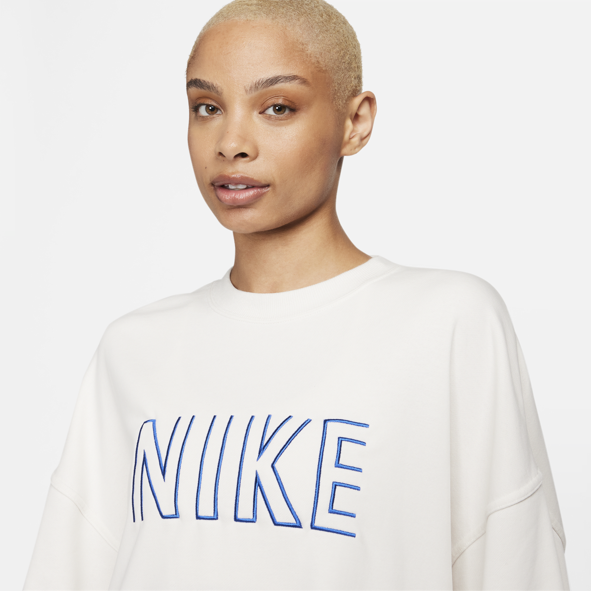 White nike new arrivals crew sweatshirt