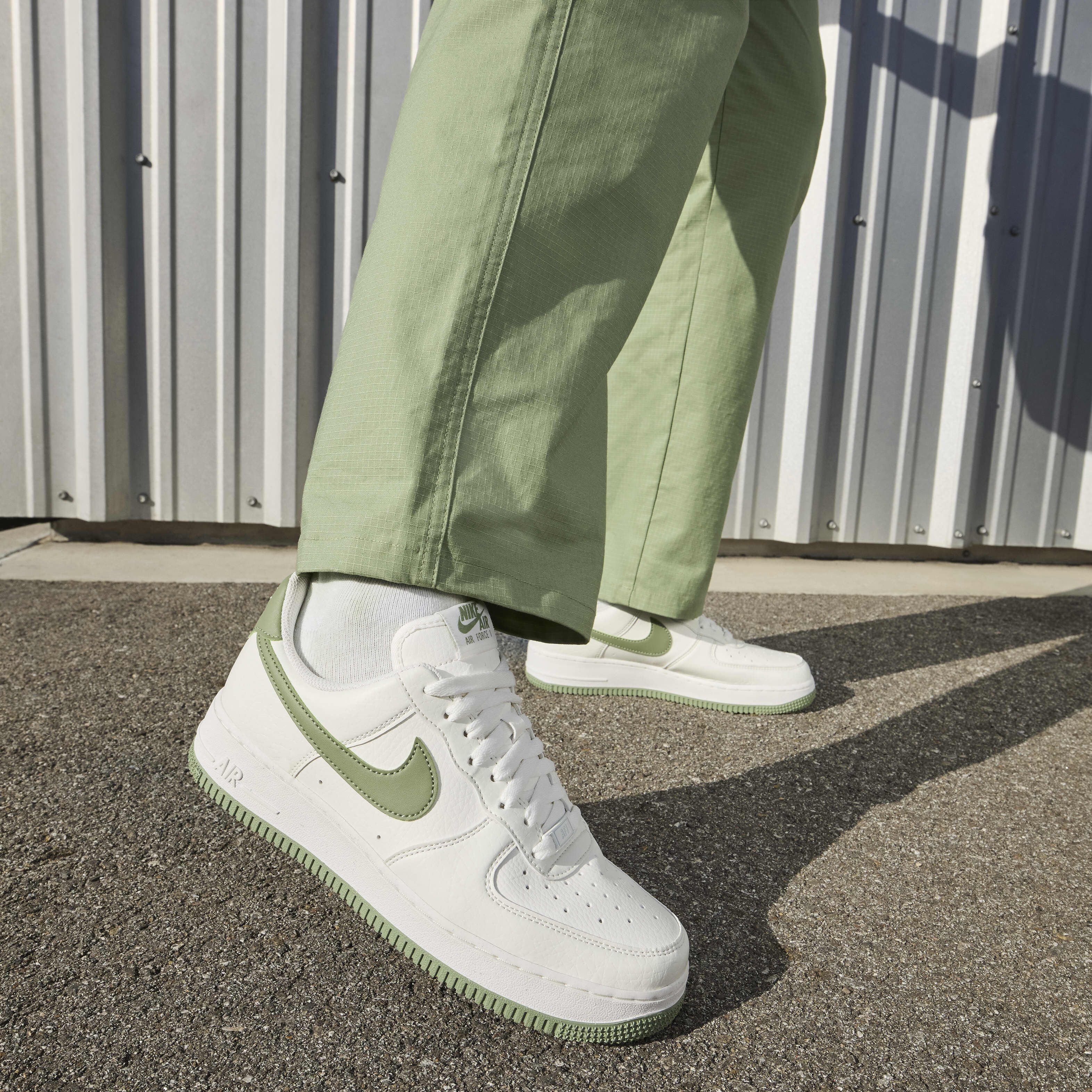 Nike air force 1 07 3 white green online