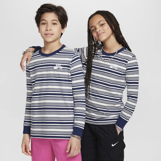 نايكي اس بي