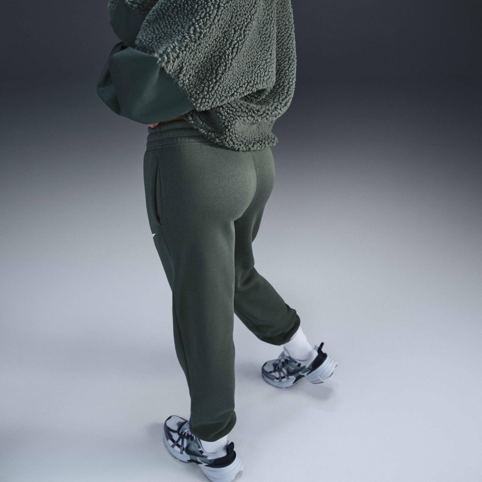 Zoom image