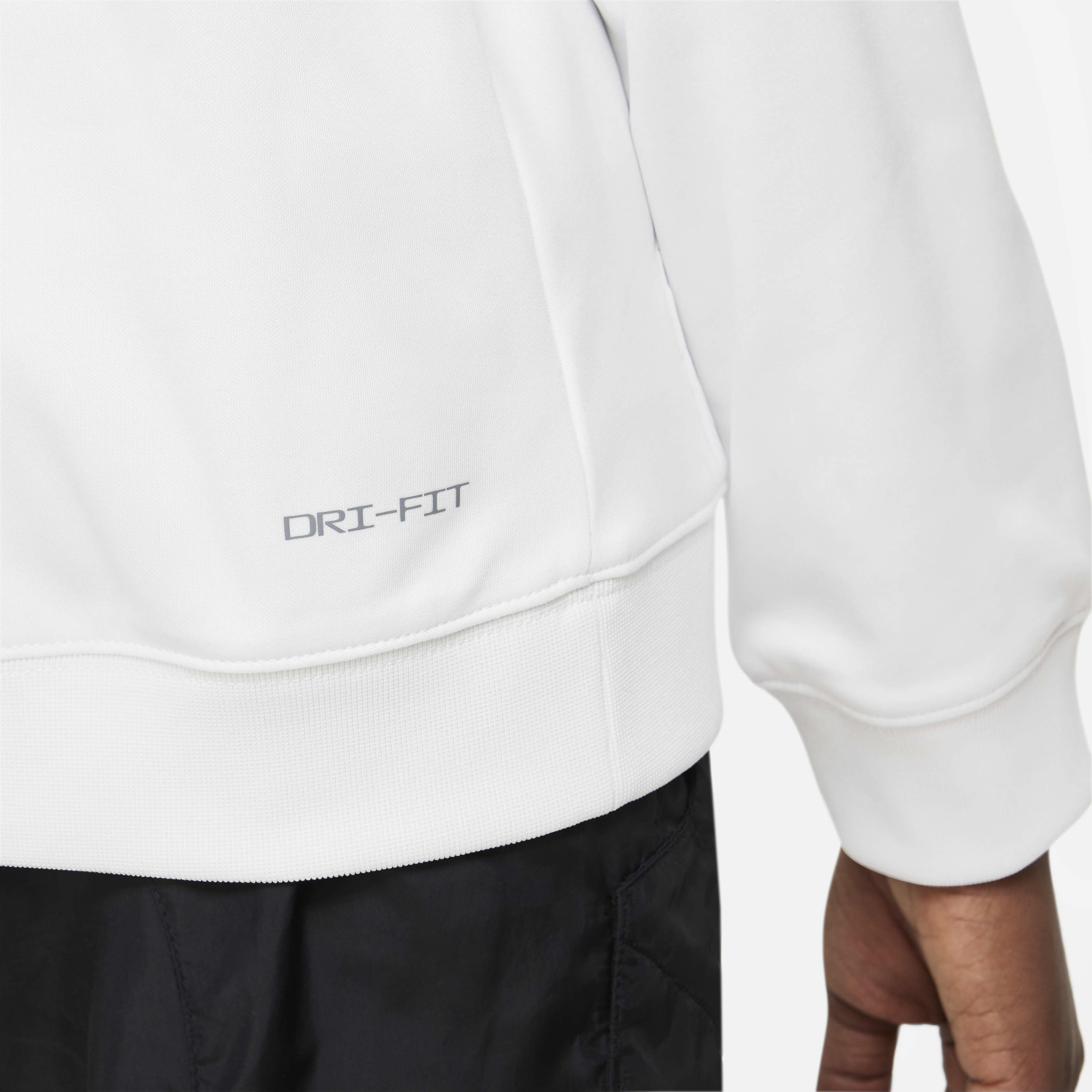 Nike Sportswear Repeat image number 4