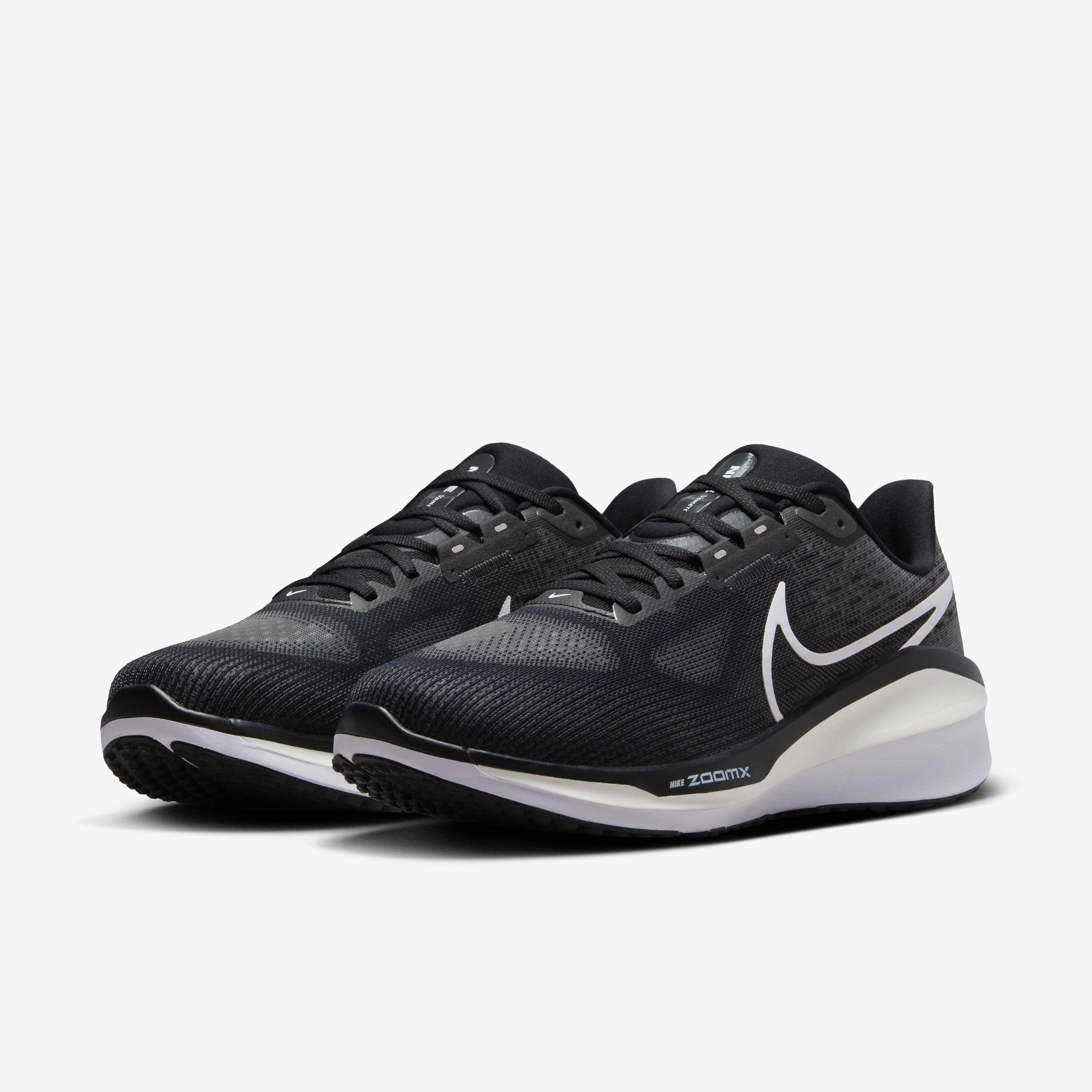 Buy Nike Vomero 17 Men s Road Running Shoes Extra Wide Nike Saudi Official