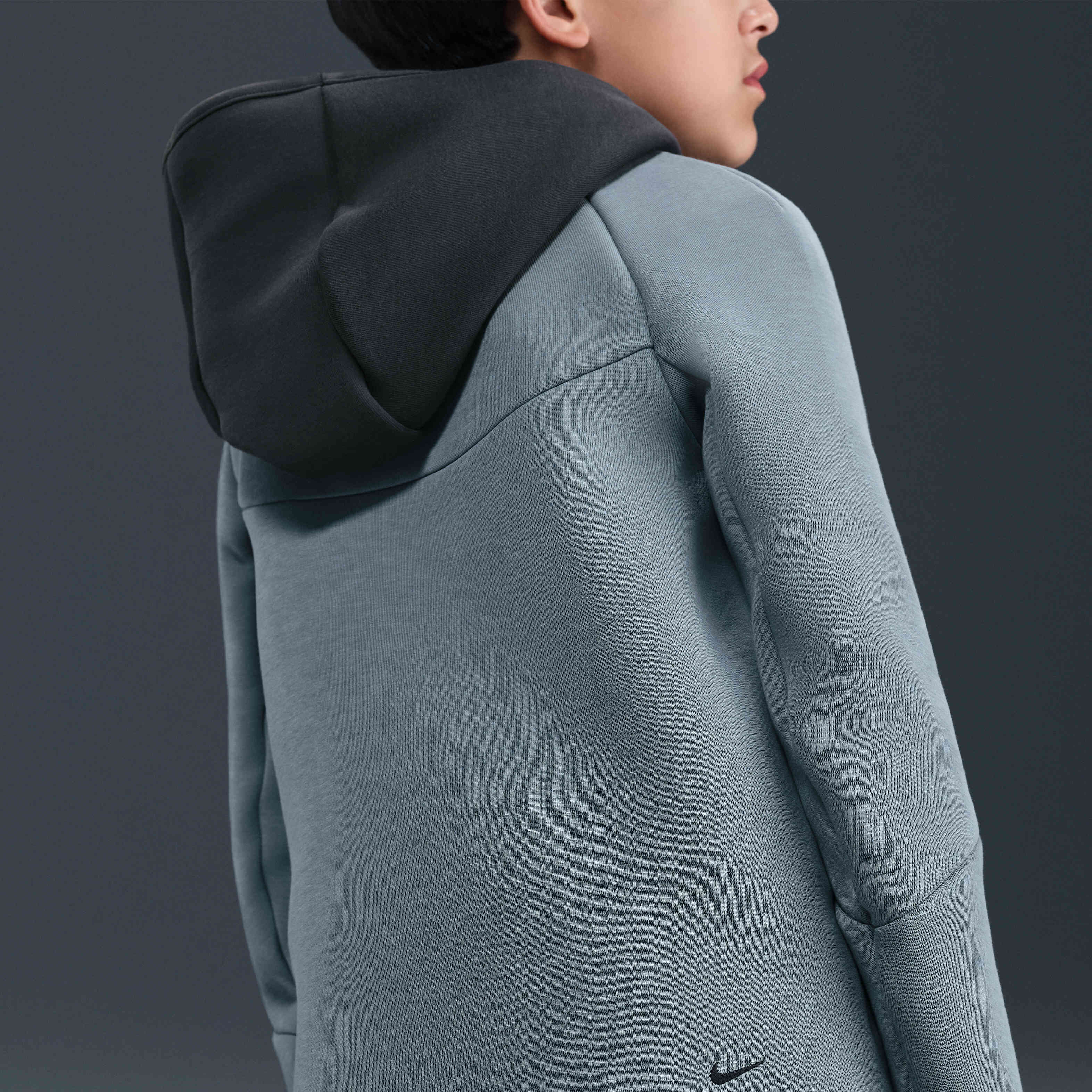 Nike Sportswear Tech Fleece image number 4