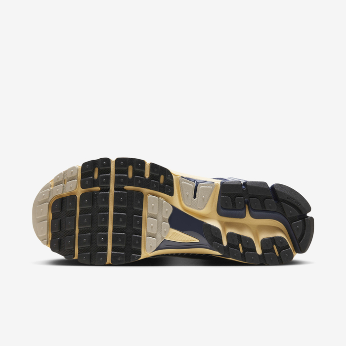 Nike Zoom Vomero 5 image number 2 Nike Zoom Vomero 5 image number 2