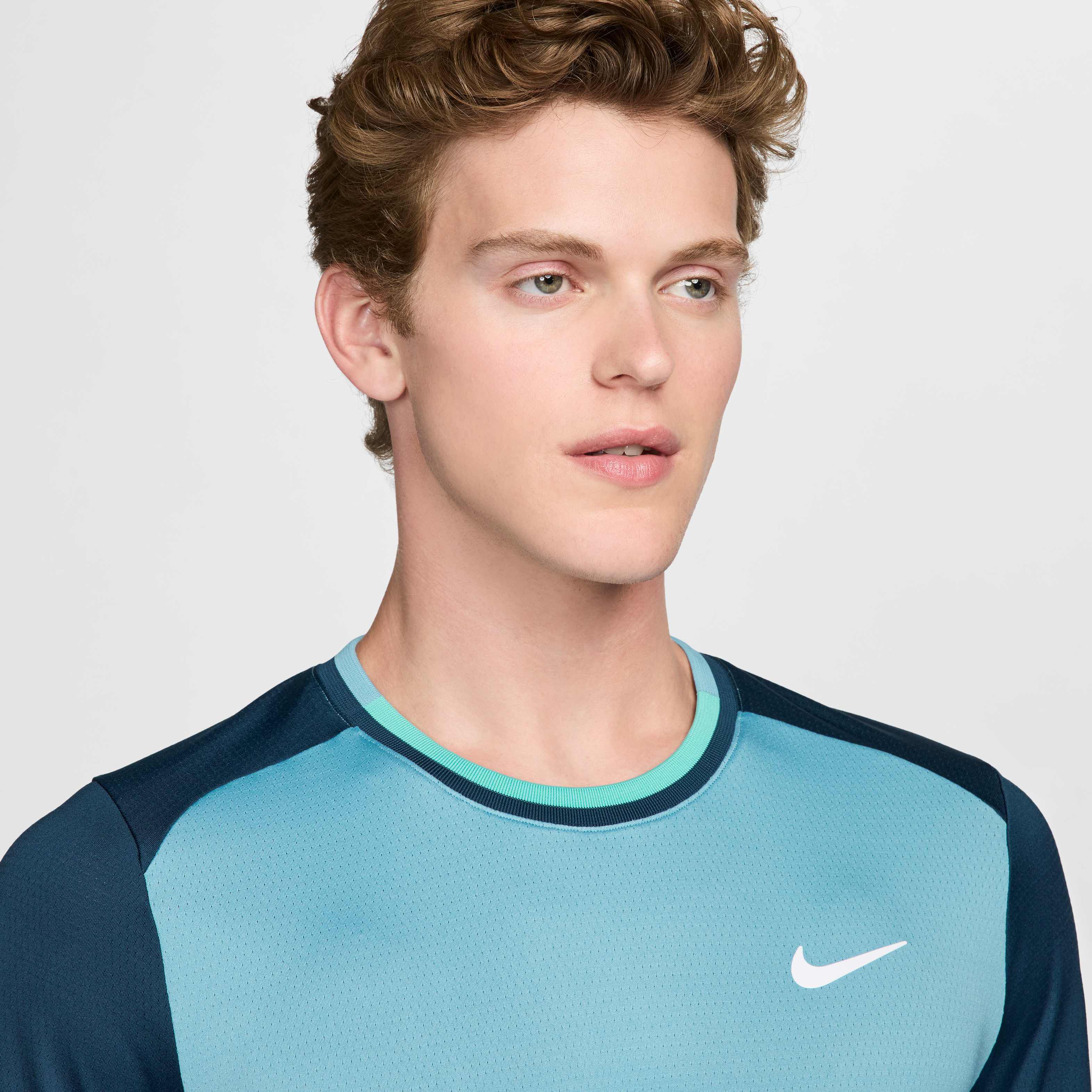 NikeCourt Advantage image number 2