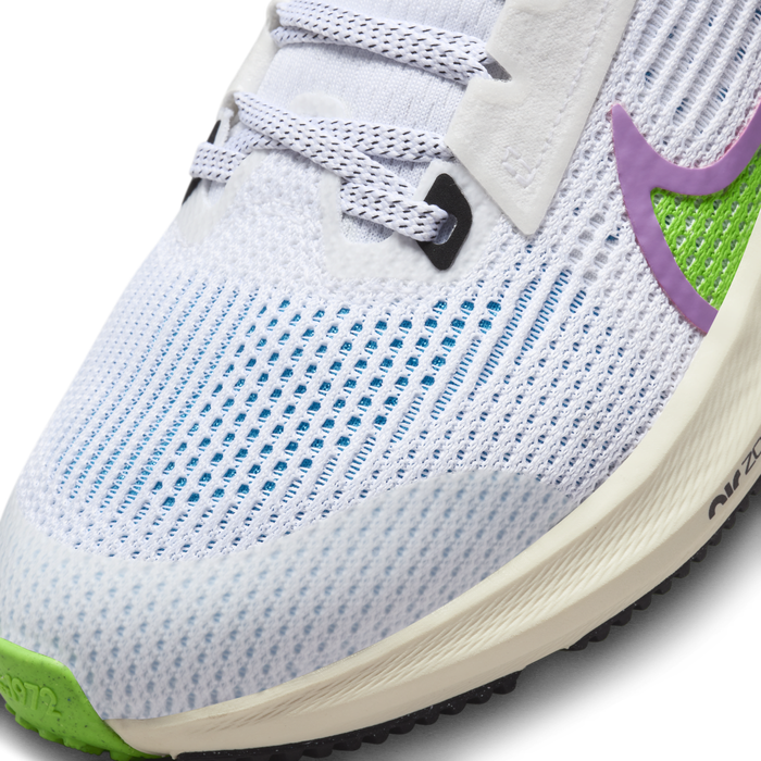 Nike shoes top under 700