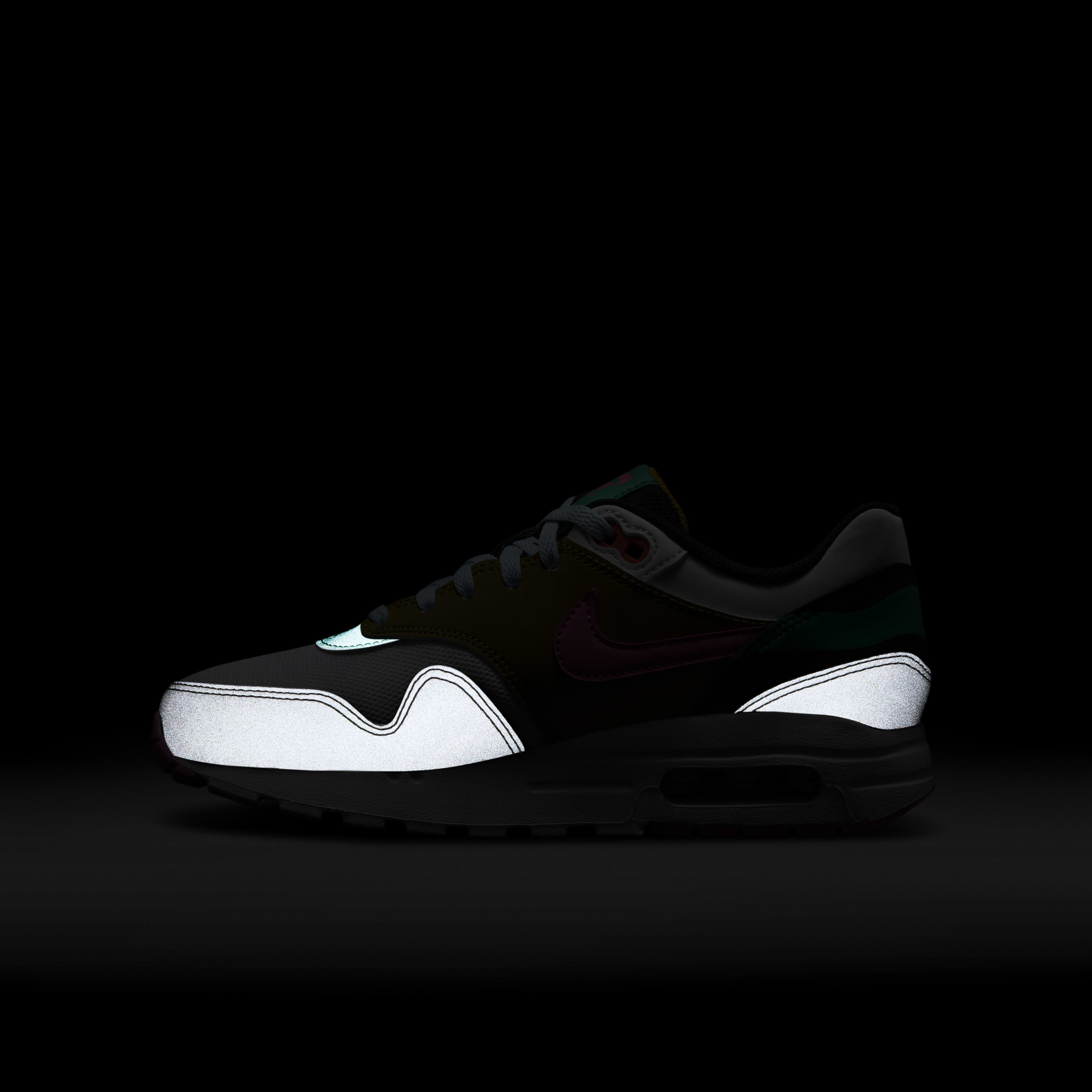 Air max prime black white top