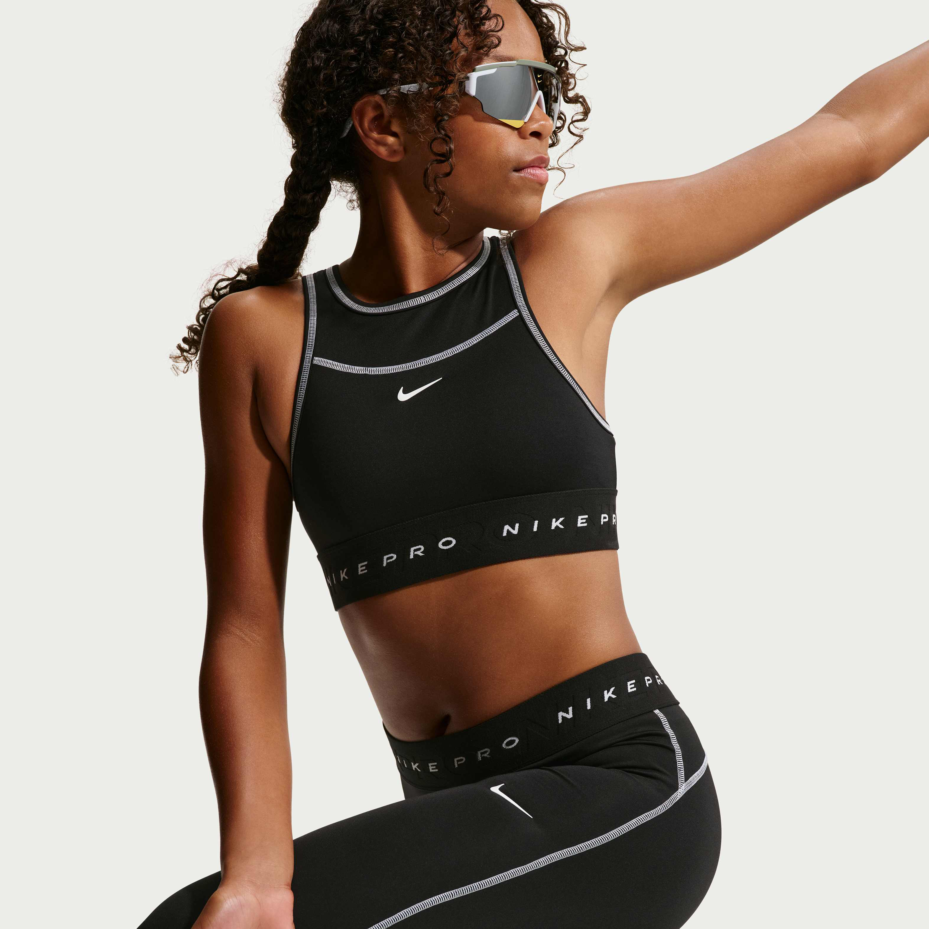 نايكي برو سووش image number 2