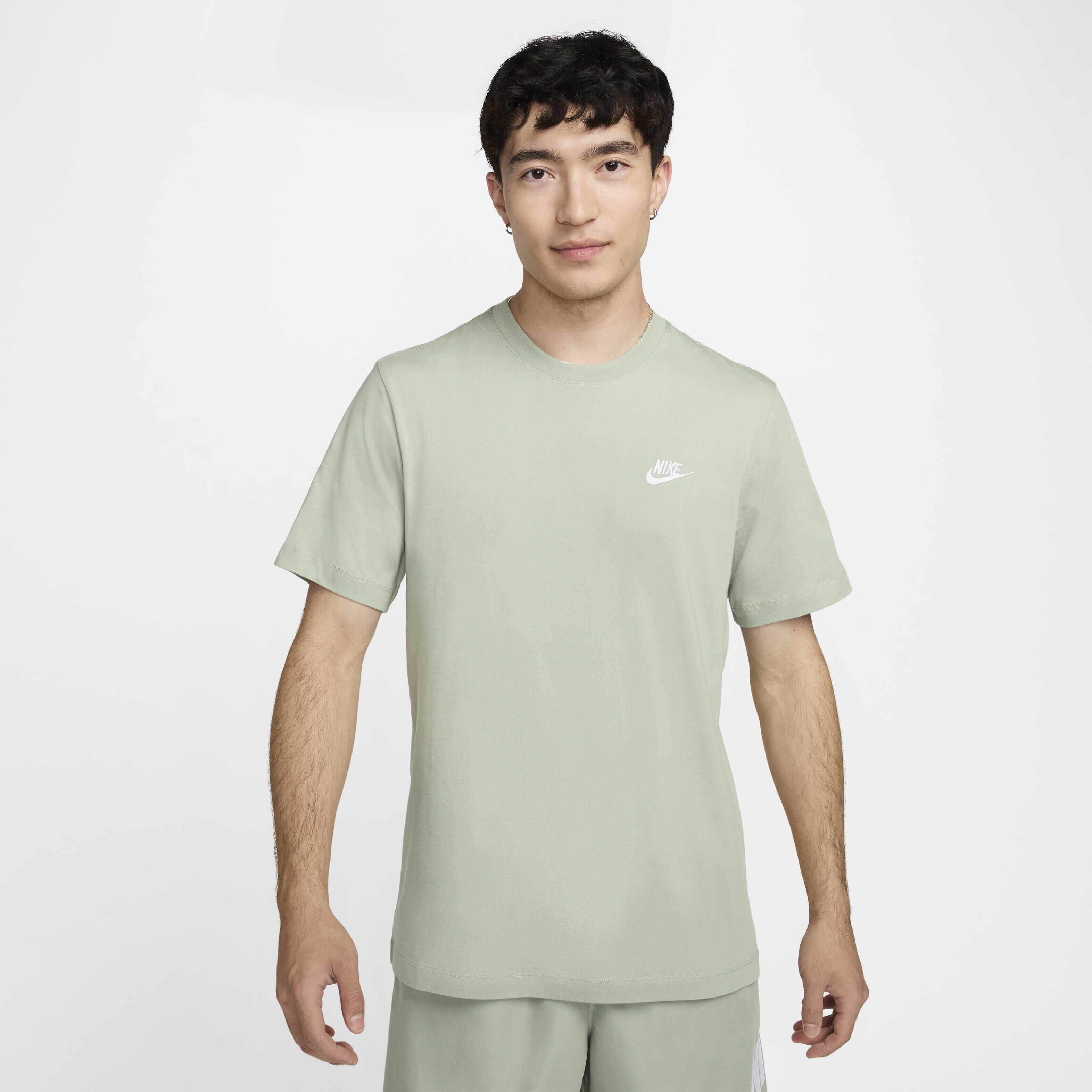 Buy Nike Sportswear Club Men's T-Shirt - Jade Horizon | Nike