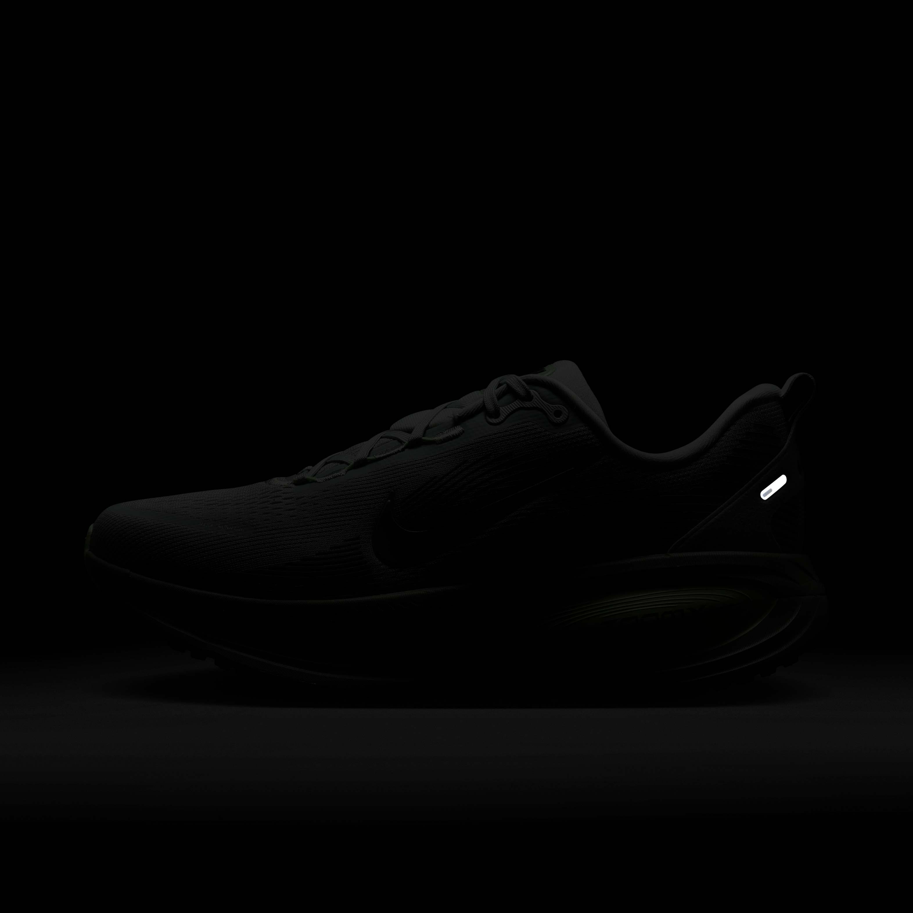 Nike Vomero 18 image number 9